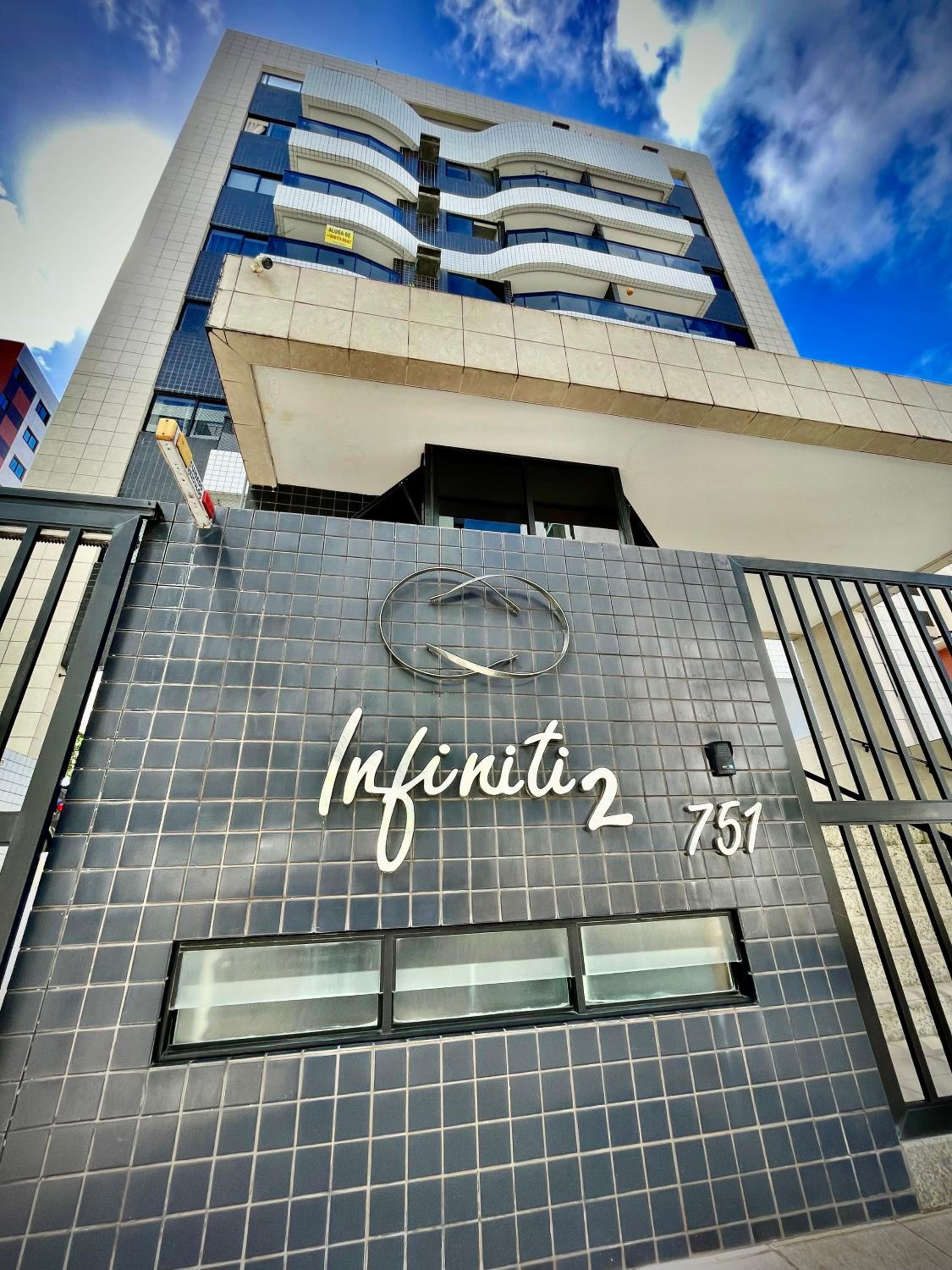 Apartamento Luxo com Piscina em Ponta Verde