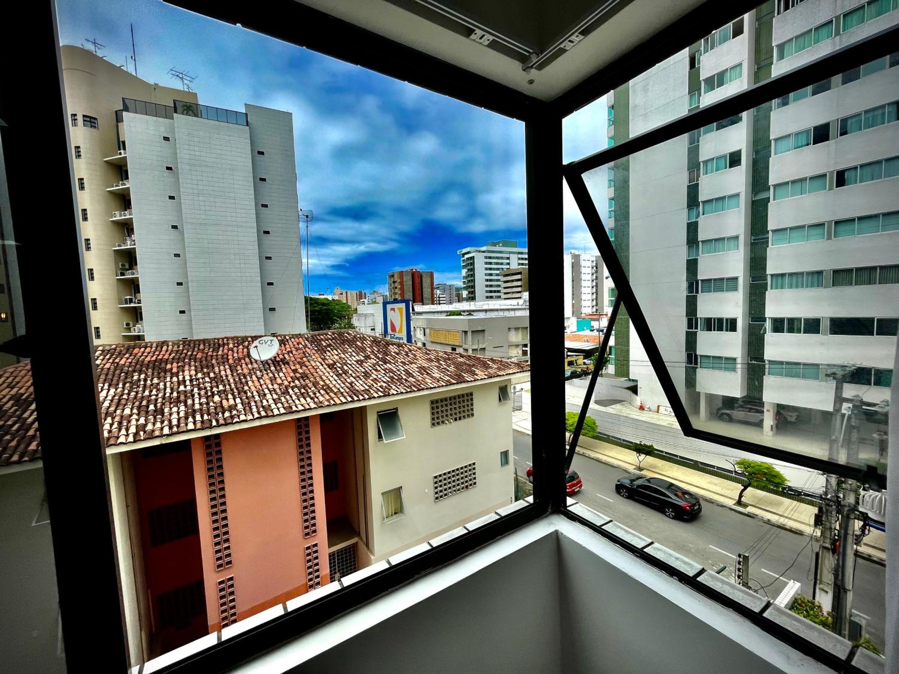 Apartamento Luxo com Piscina em Ponta Verde