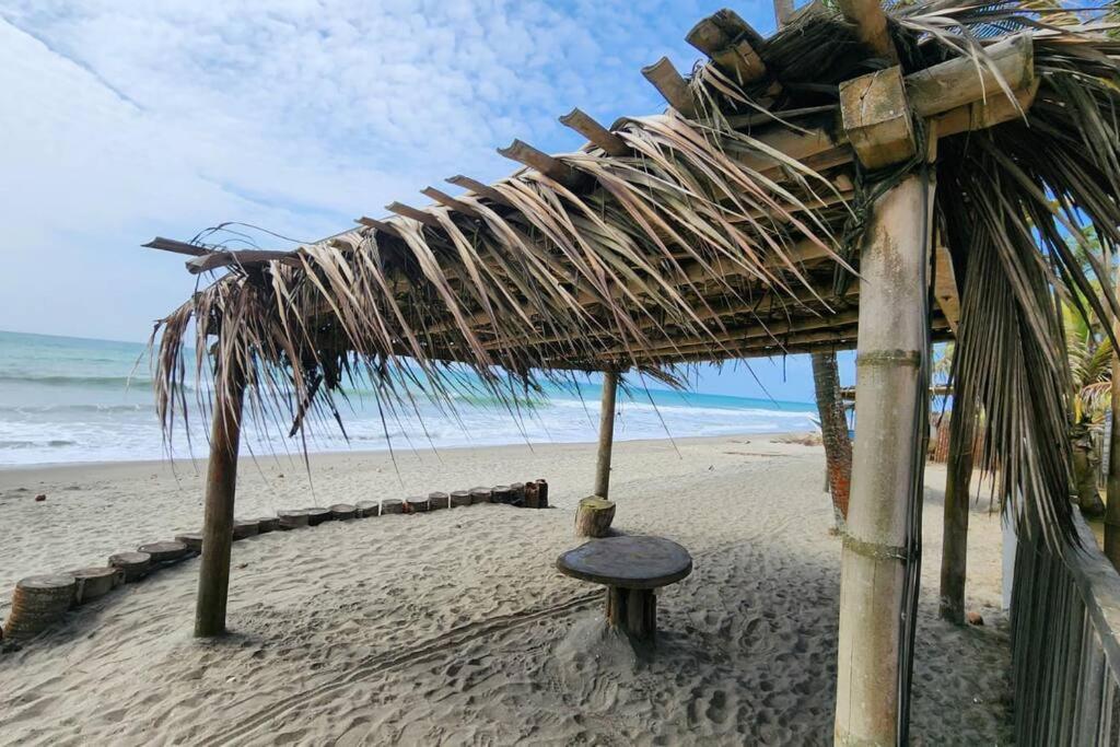 Hermosa casa frente al mar
