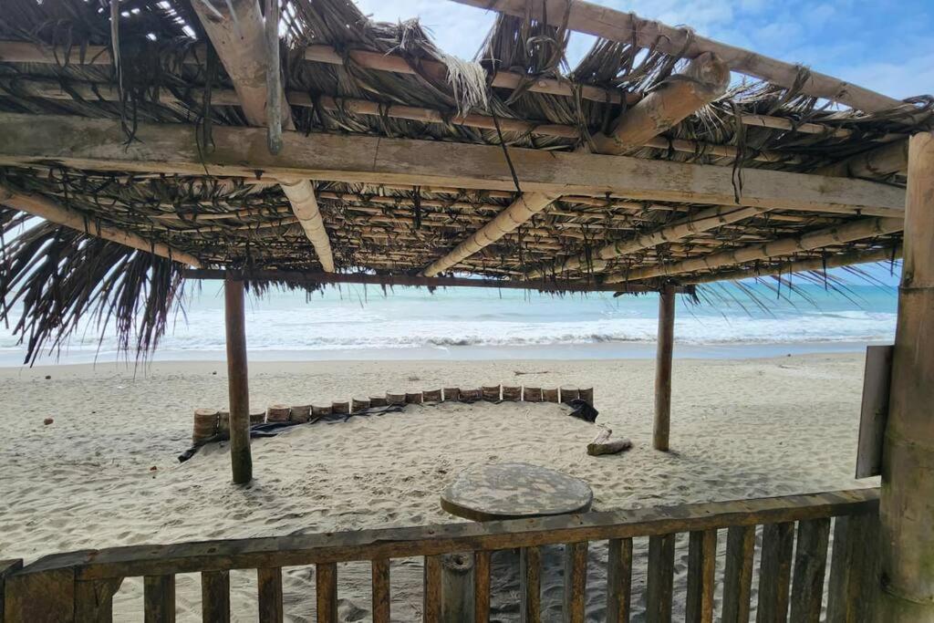 Hermosa casa frente al mar