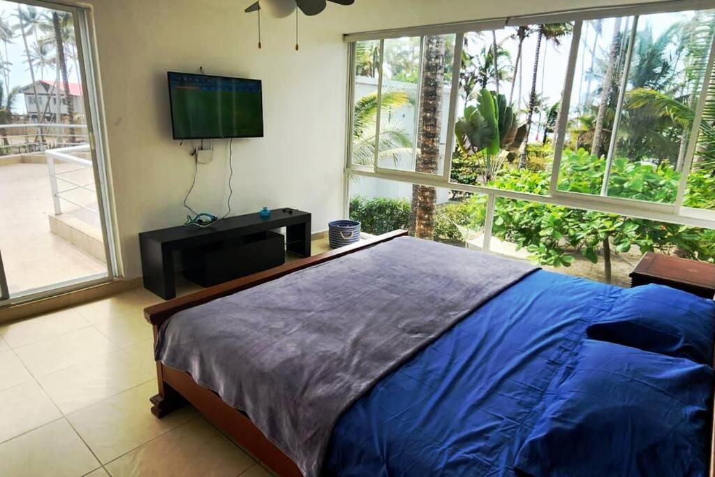 Hermosa casa frente al mar