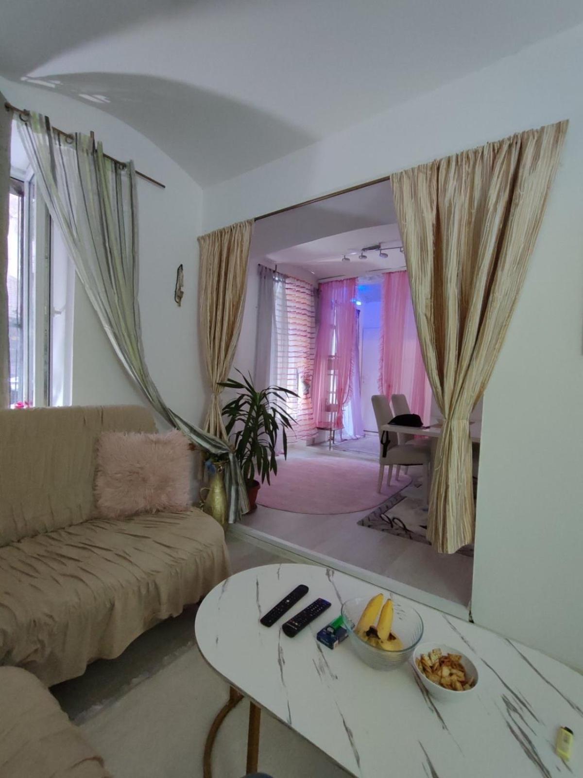 Apartman Song