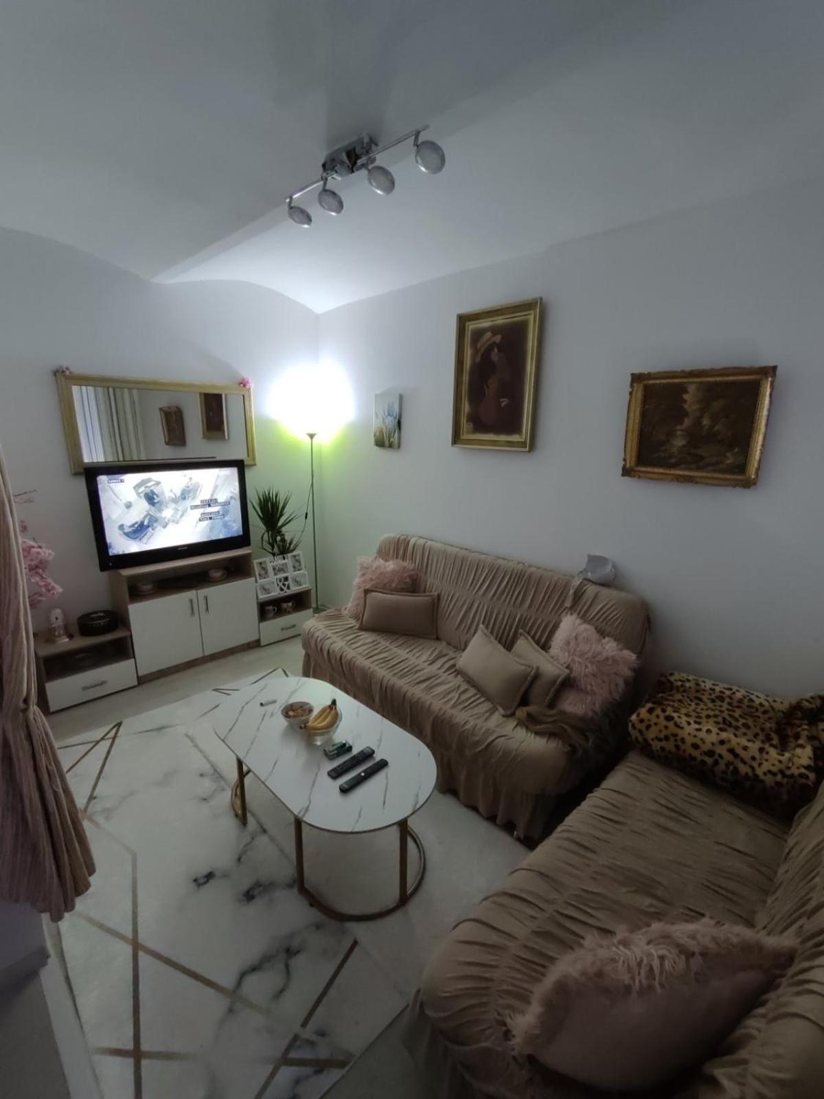 Apartman Song
