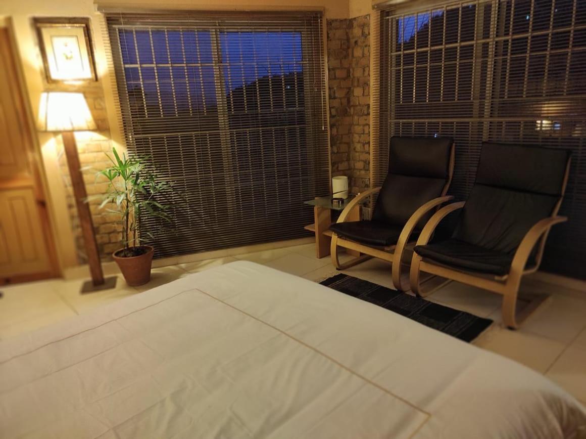 Finjj Cottage view 2