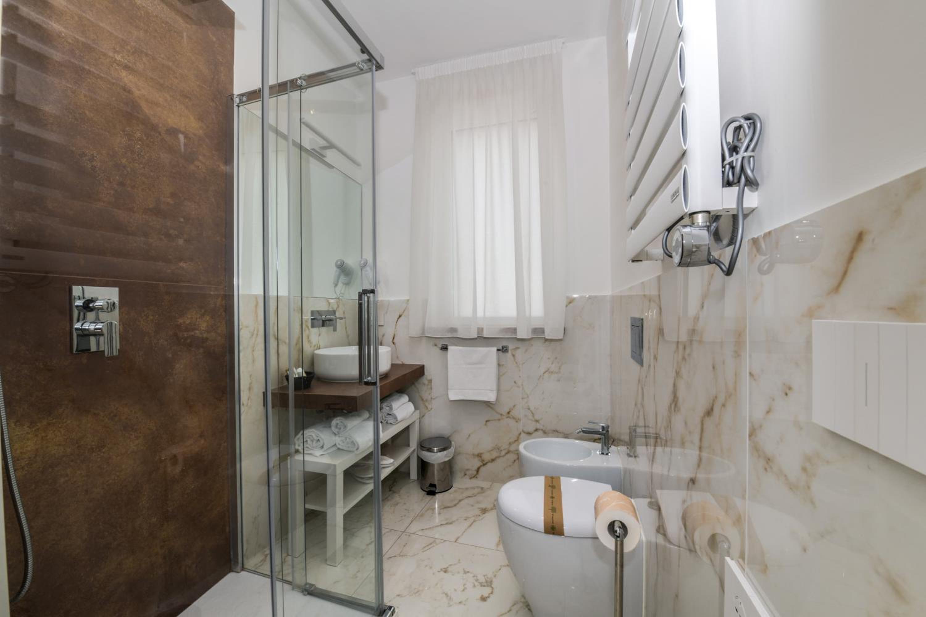 Donna Adriana Rooms