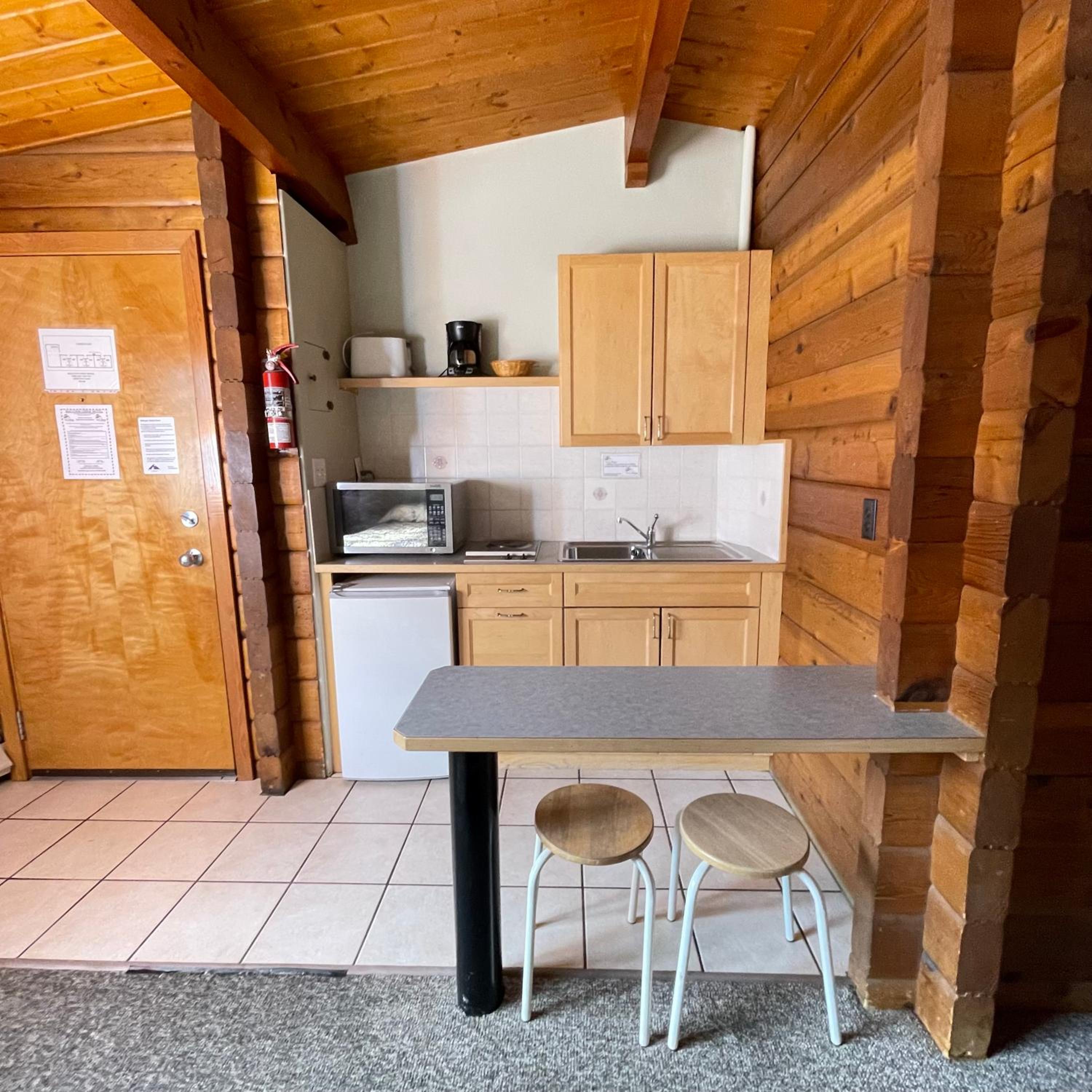 Raccoon Lodge Motel