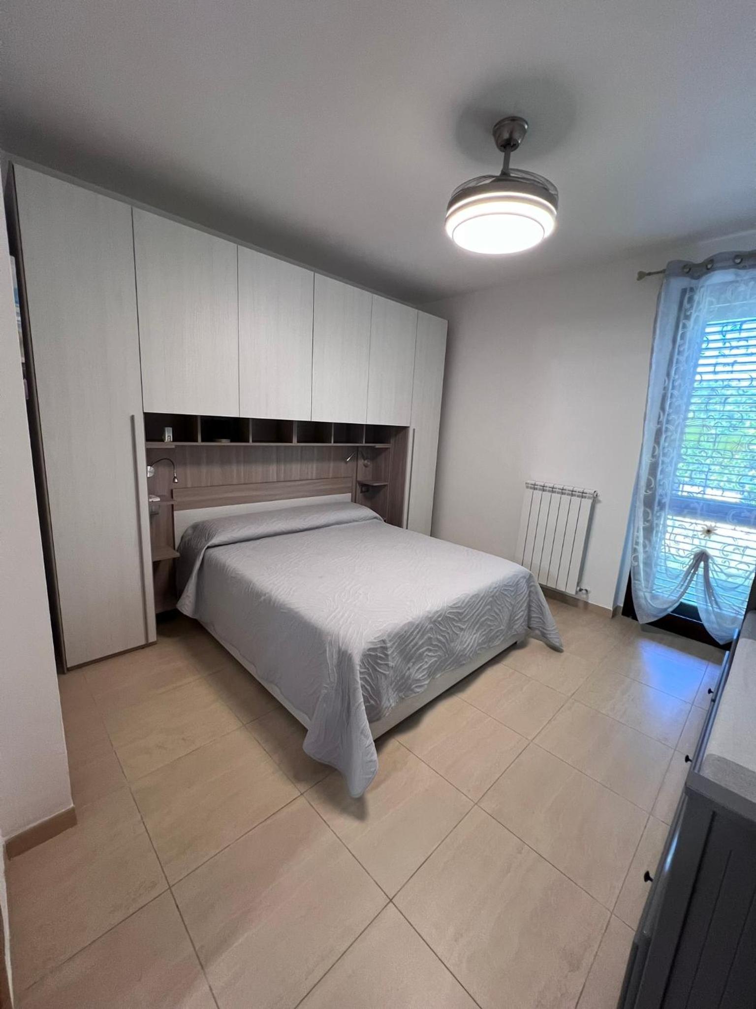 Casa Antia, nuovo bilocale con giardino in Residence con piscina