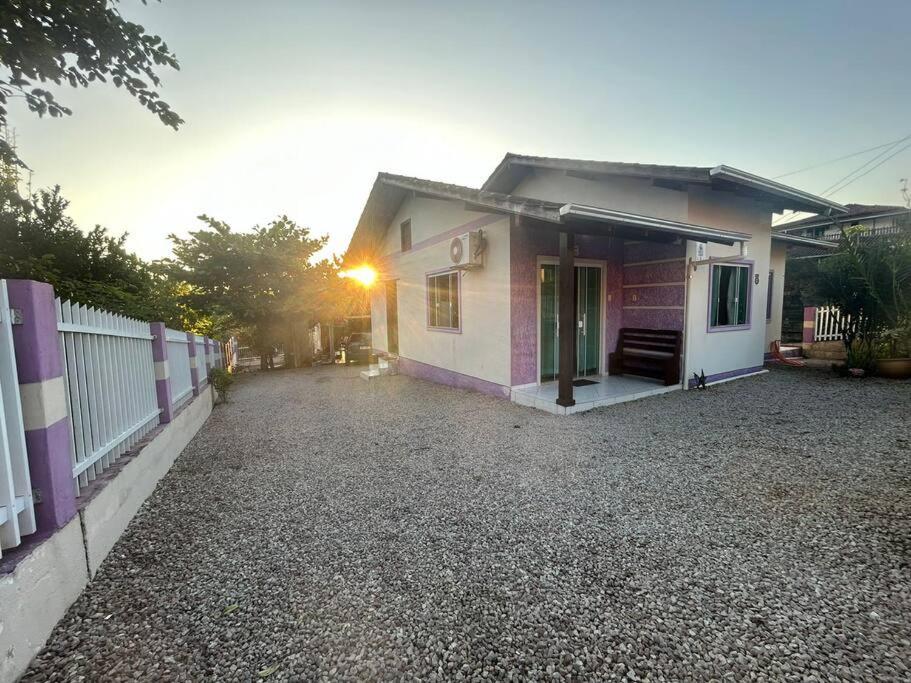 Casa em Brusque, aconchegante com 2 quartos