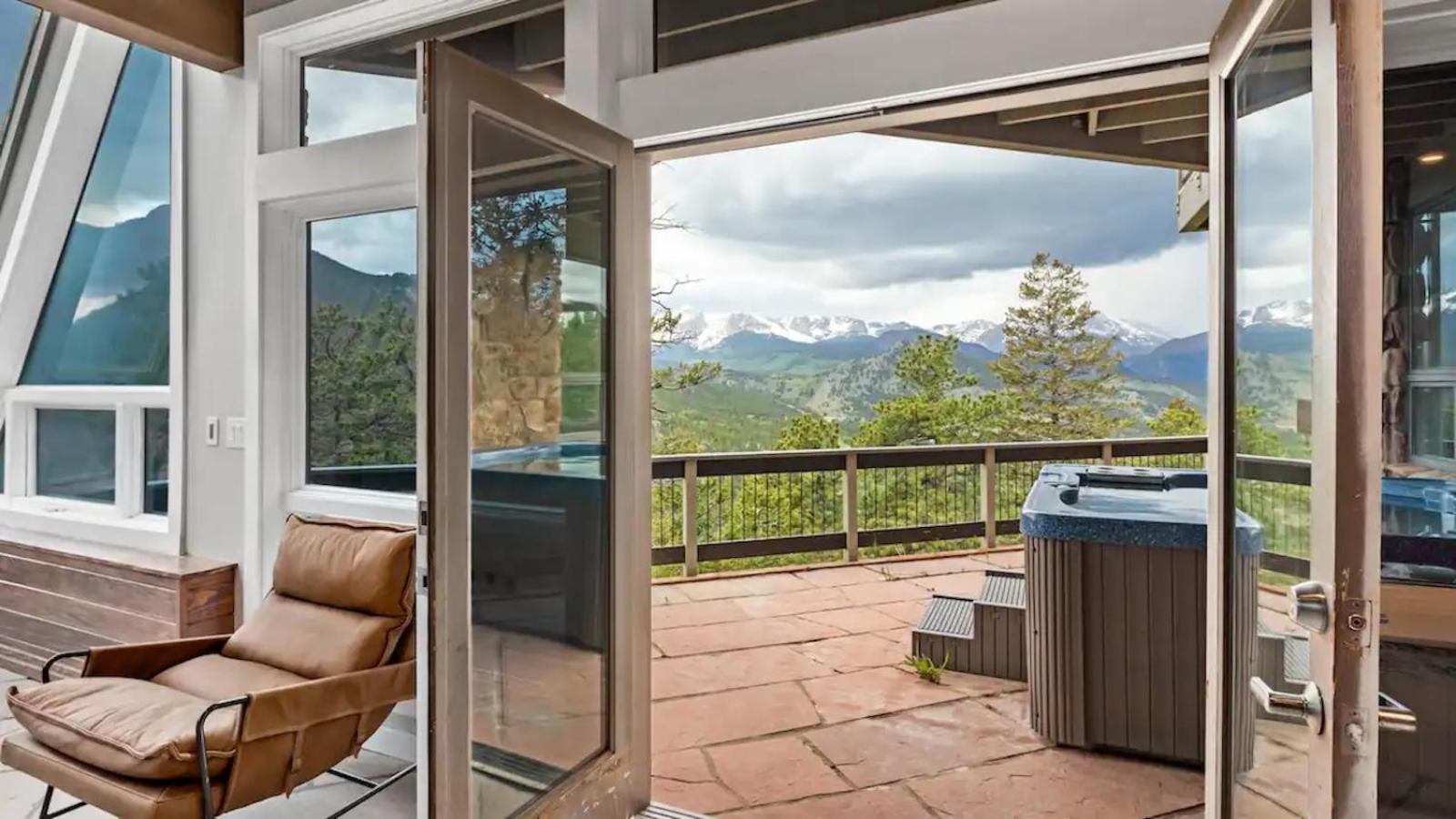 Breathtaking Luxury Mountain Retreat - Estes Park's Best Views - Switzerland in Colorado - Property Image 16