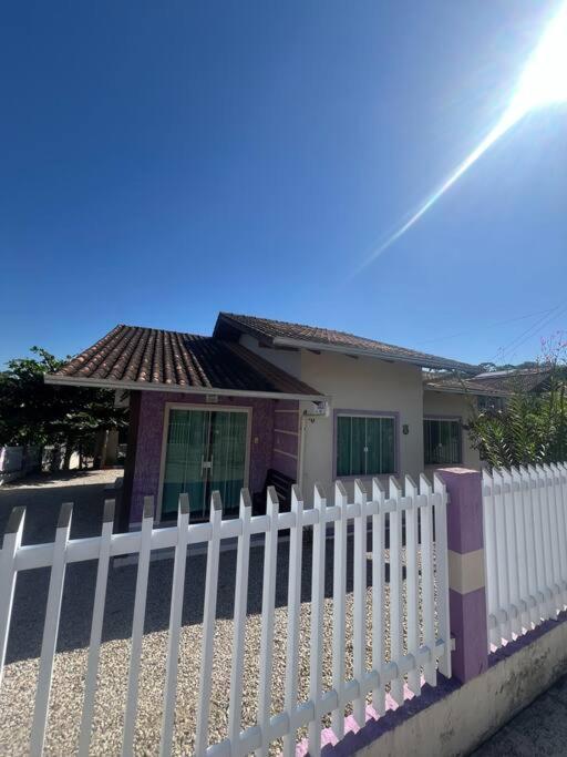 Casa em Brusque, aconchegante com 2 quartos