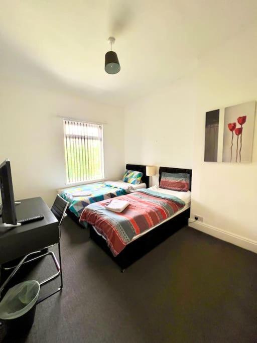 United View! Big House, Prime location, Transport view 2