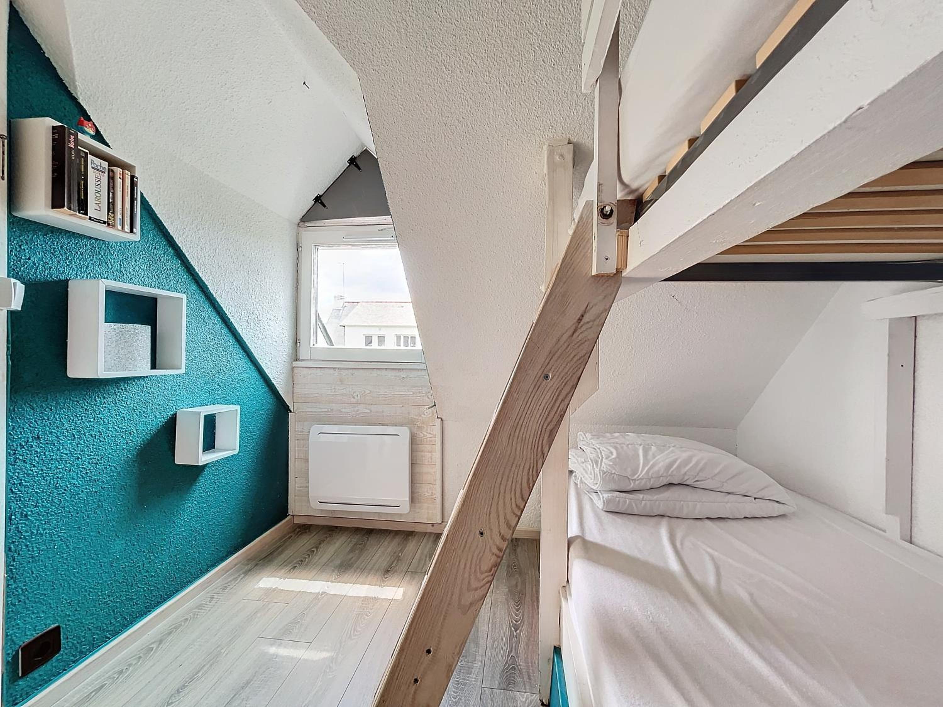 Escapade marine Carnac, Petite Maison toute équipée et confortable, au calme entre plage et ville avec jardinet au sud