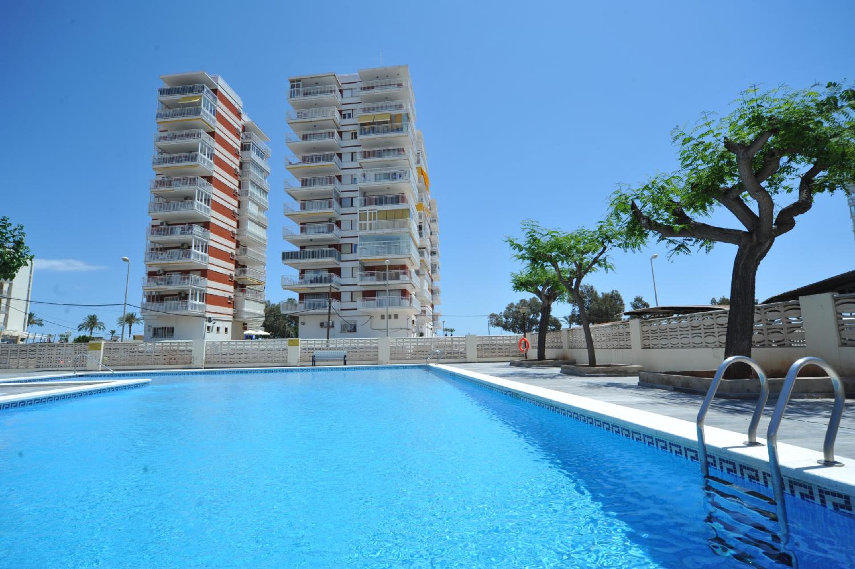 Apartamentos Estoril I - II Orangecosta