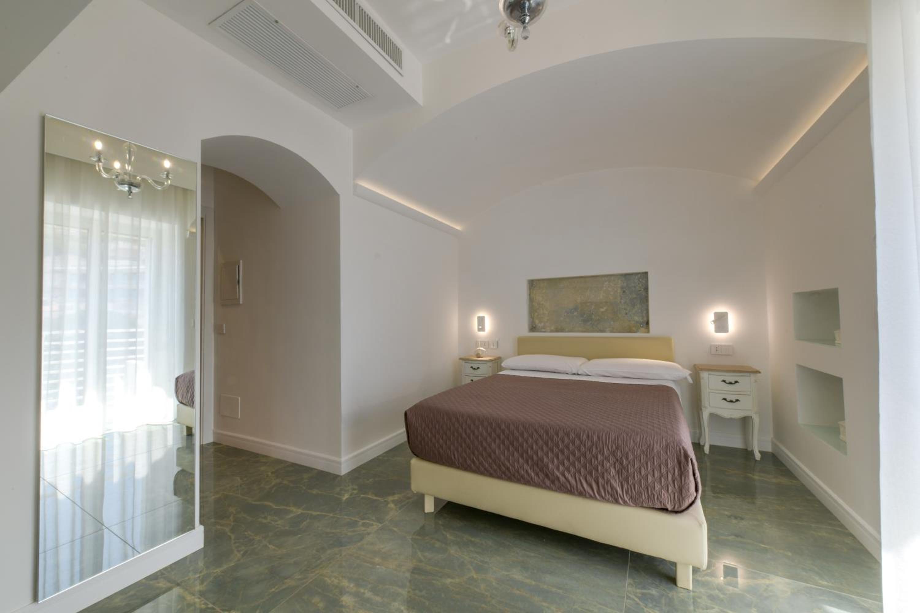 Donna Adriana Rooms