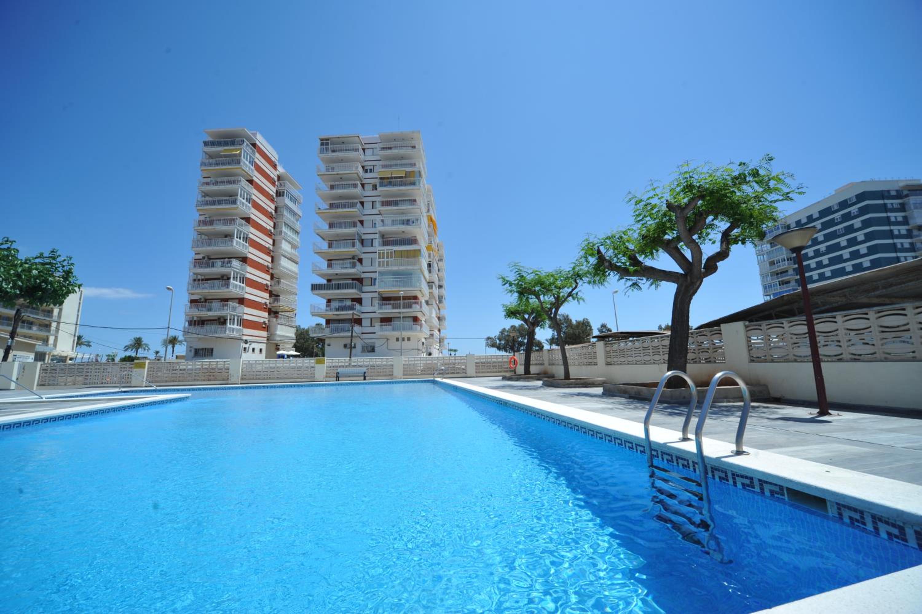 Apartamentos Estoril I - II Orangecosta