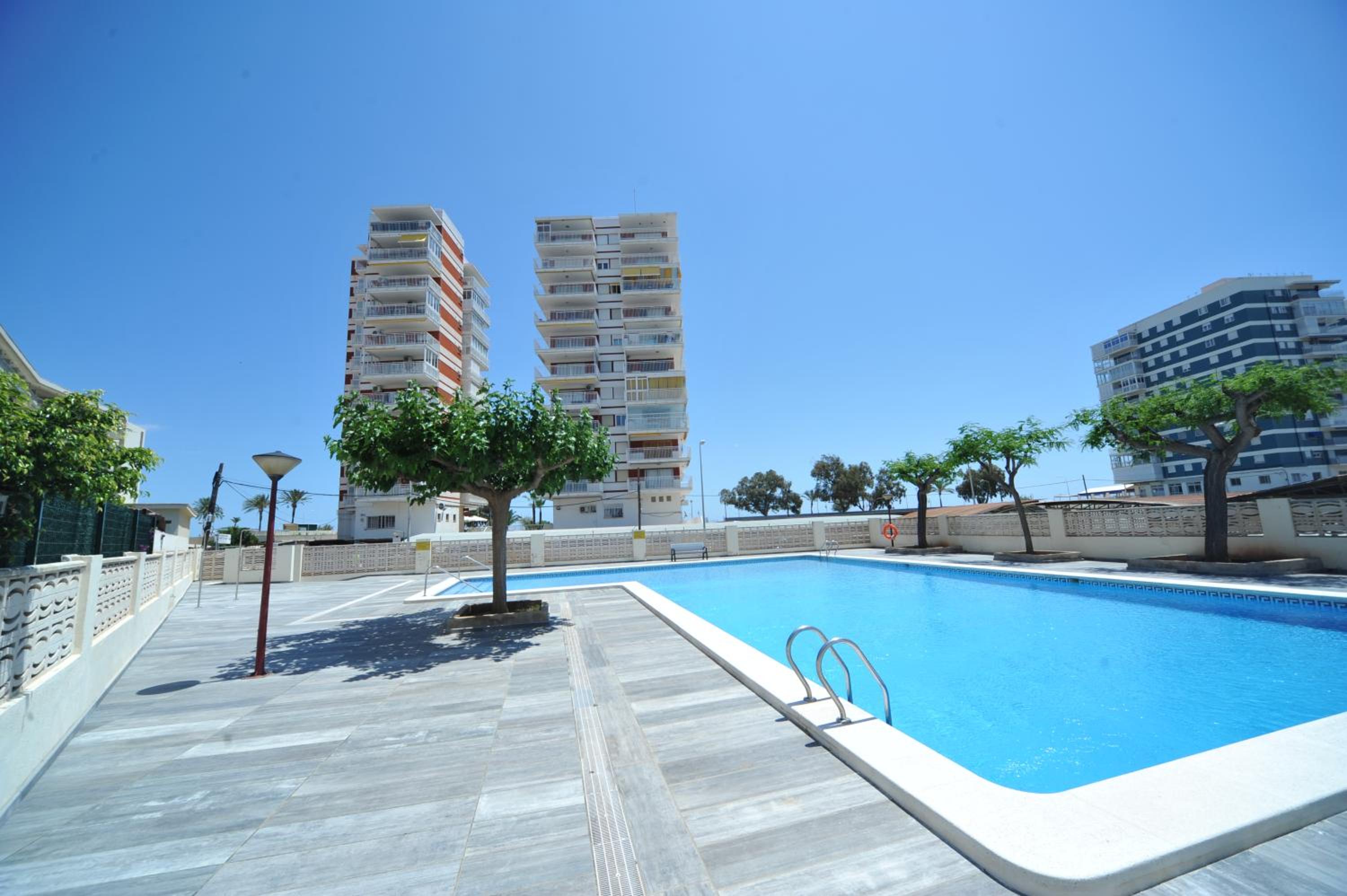 Apartamentos Estoril I - II Orangecosta