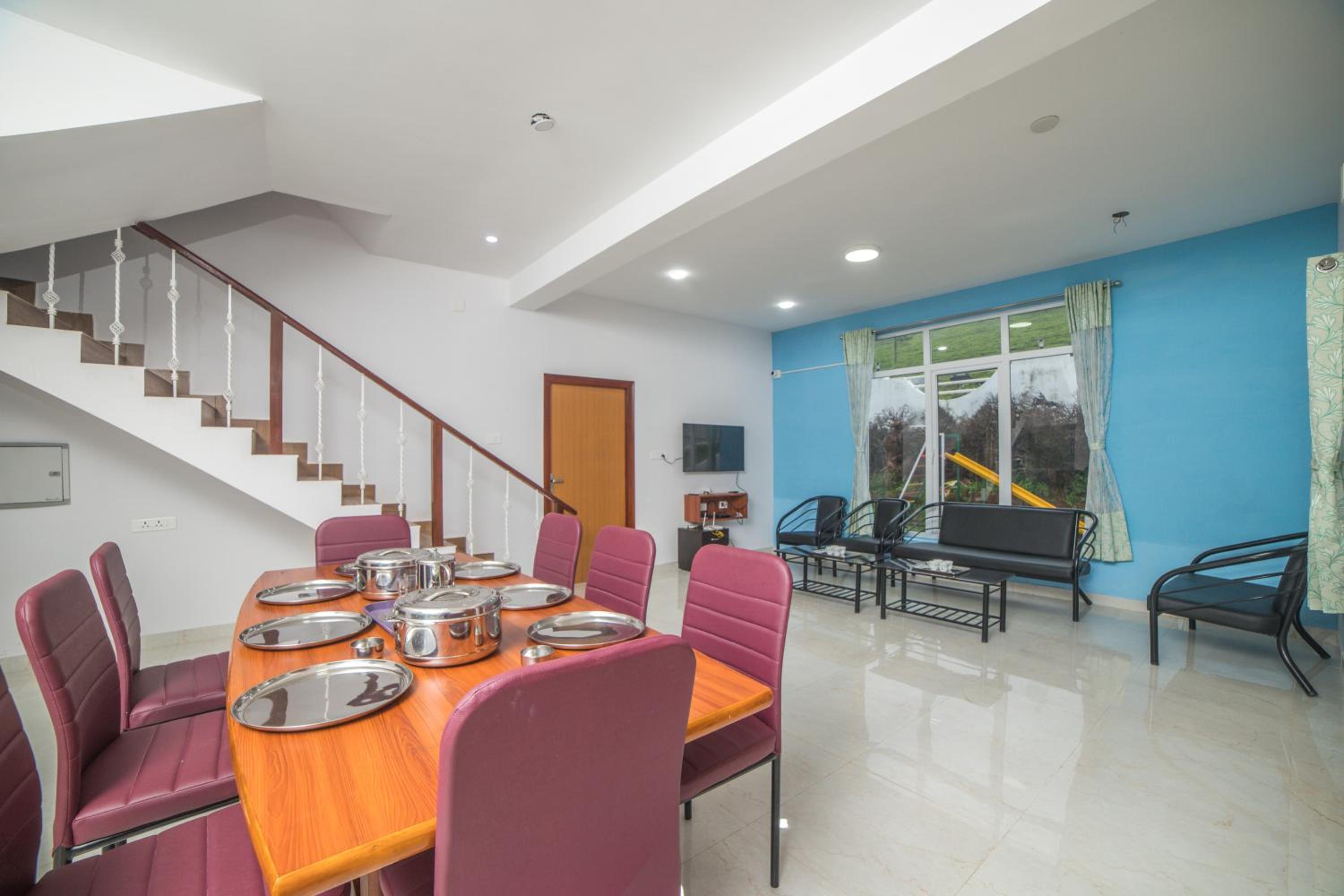 Akshu's Nest - 4 BR Villa with Tea Gardens View view 5
