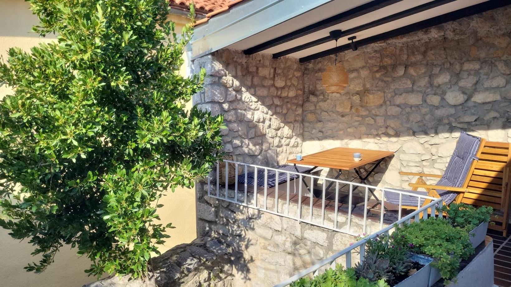 Old town STONE HOUSE OASIS
