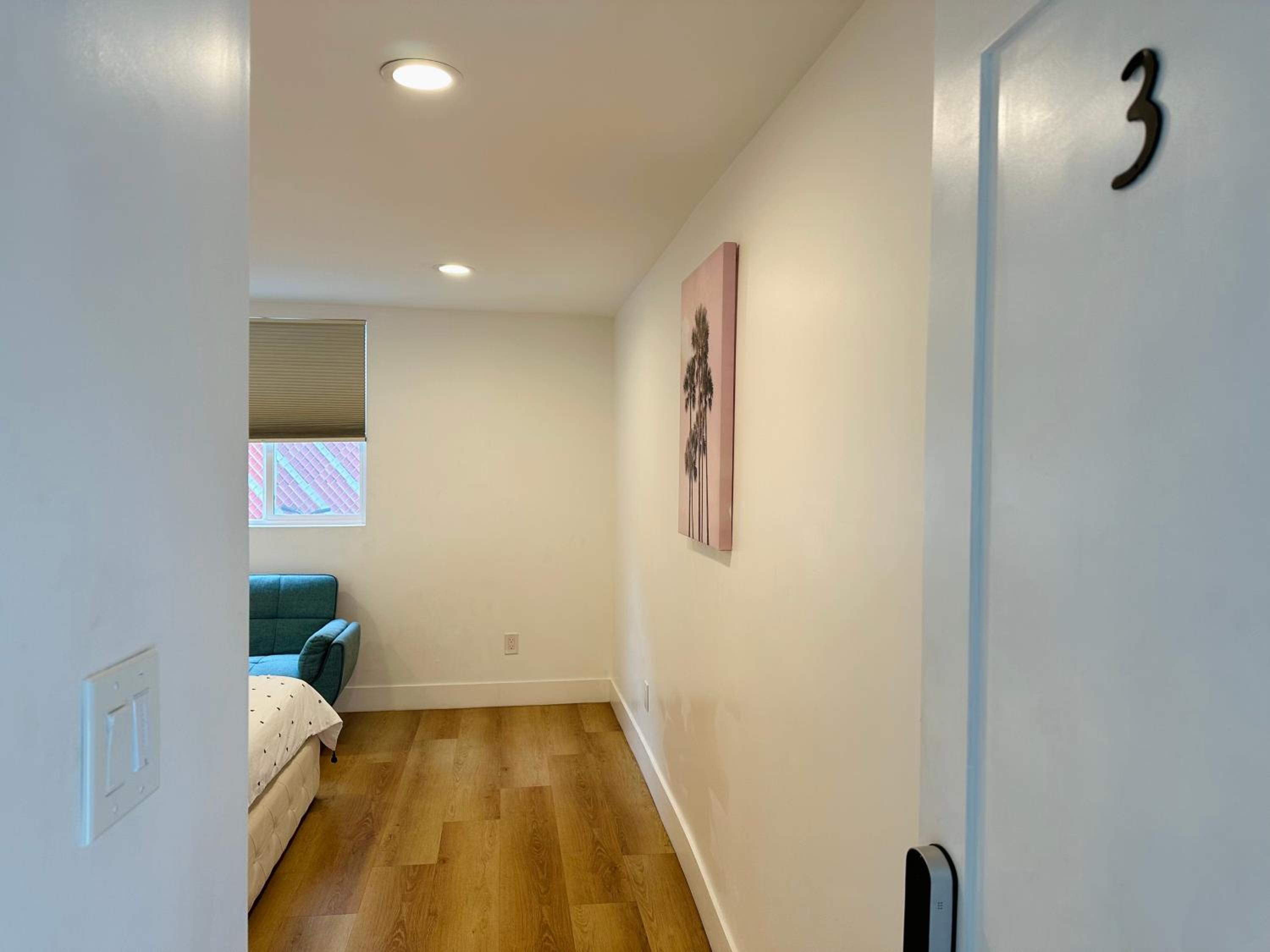 Chic and Secure Private room in modern home 6