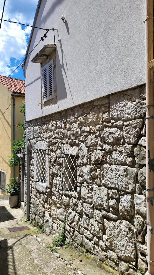 Old town STONE HOUSE OASIS