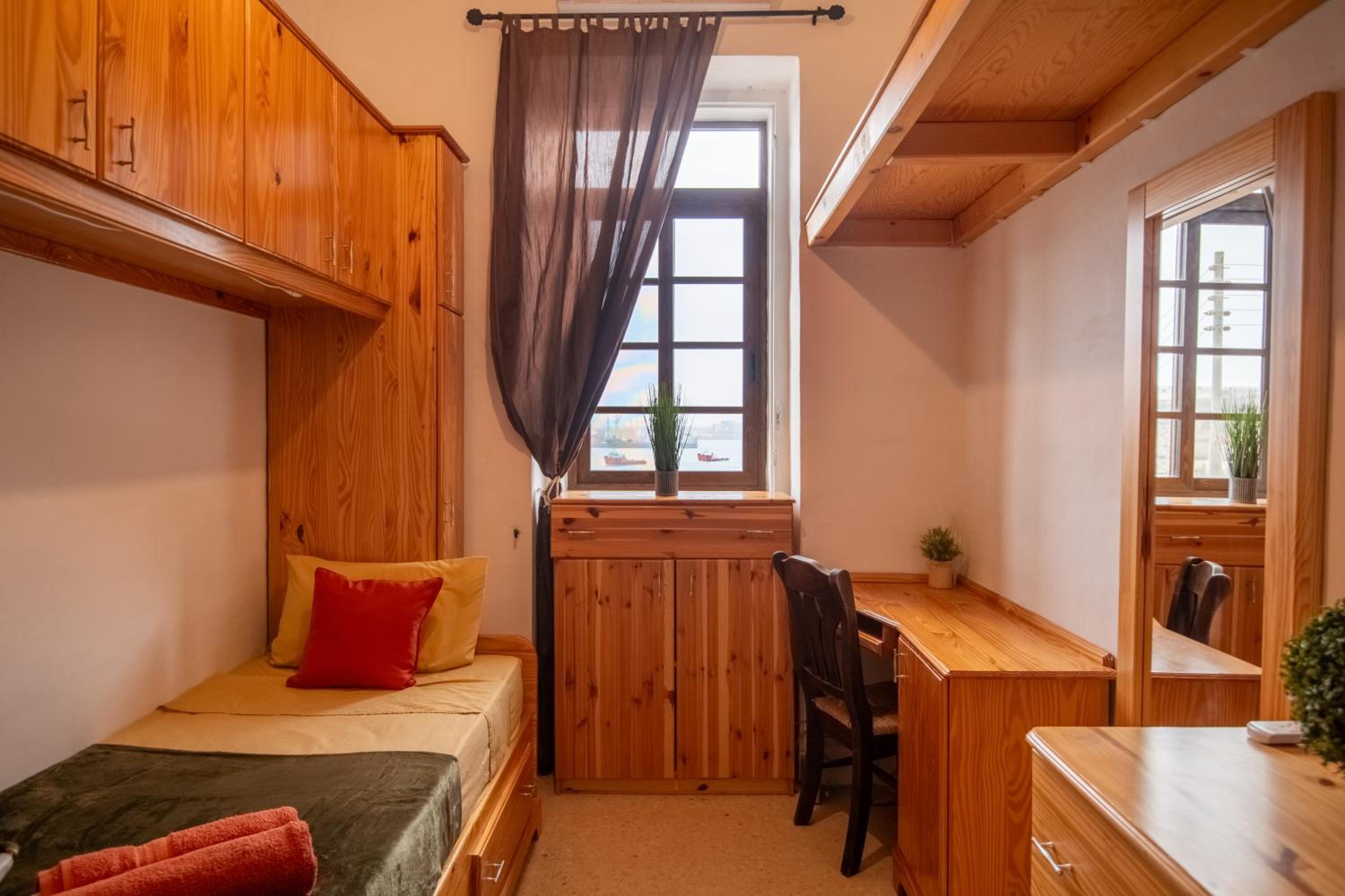 Three Cities Seafront Retreat