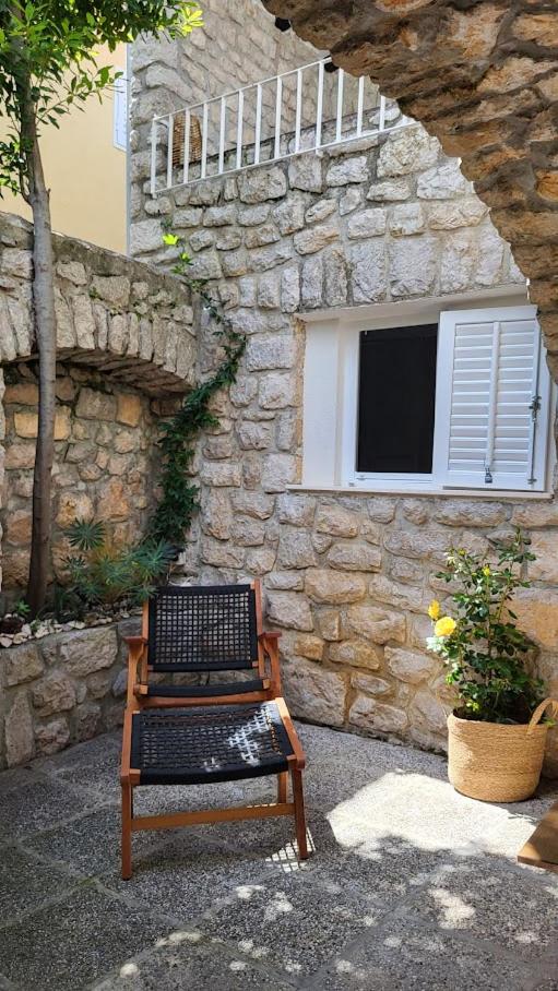 Old town STONE HOUSE OASIS