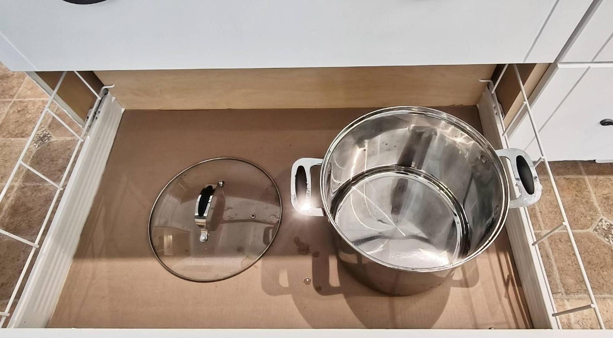 Tofino Vacations - White House Tofino Downtown Villa - Property Image 3