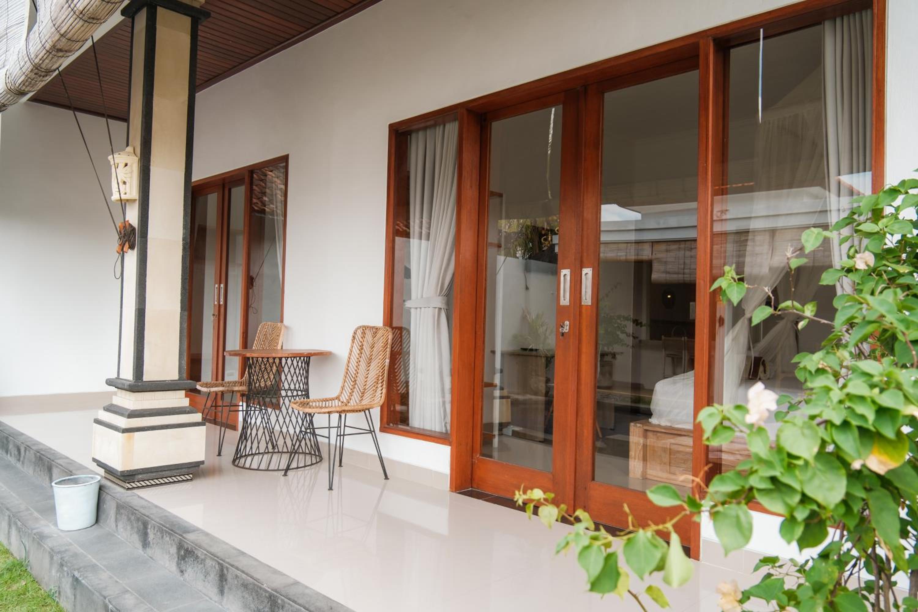 Serenity retreat villa 15 minutes from the beach view 2