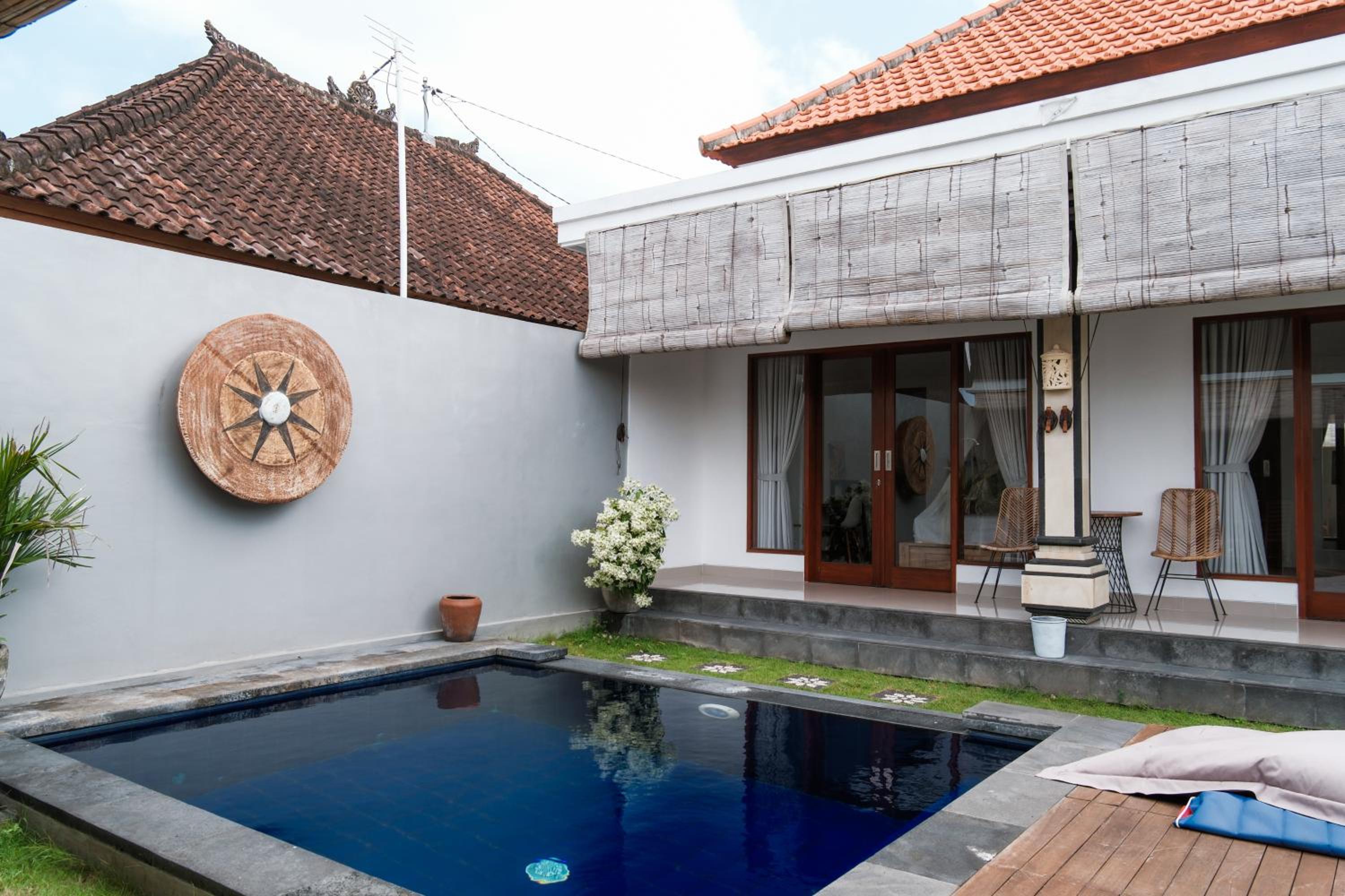 Serenity retreat villa 15 minutes from the beach view 5