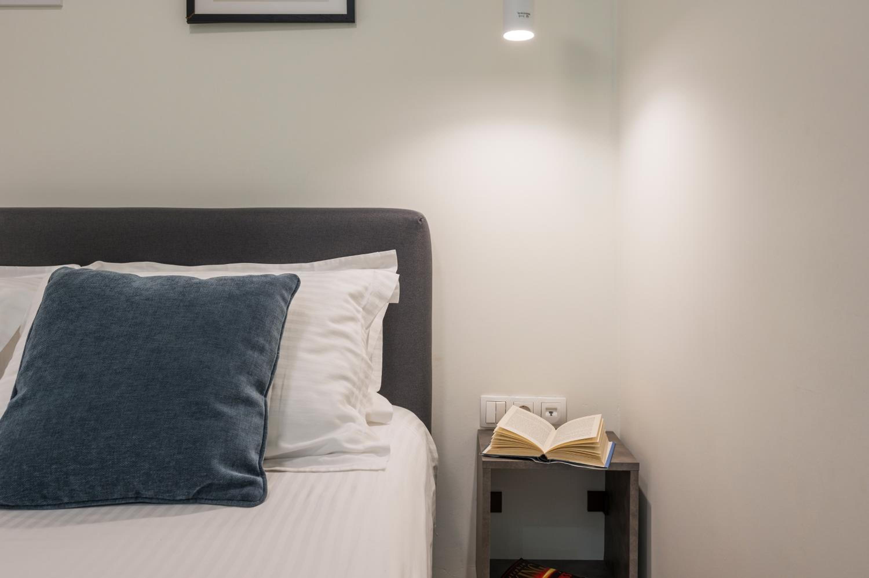 Luxury Pearl, steps to the beach photo 3