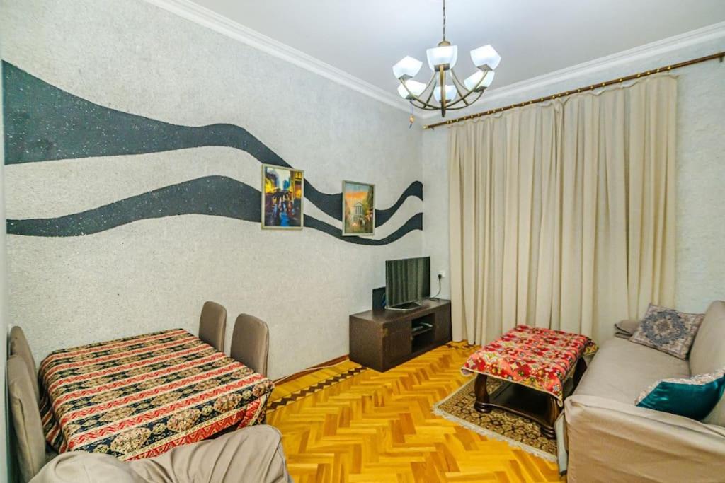 Targovu 3 Room