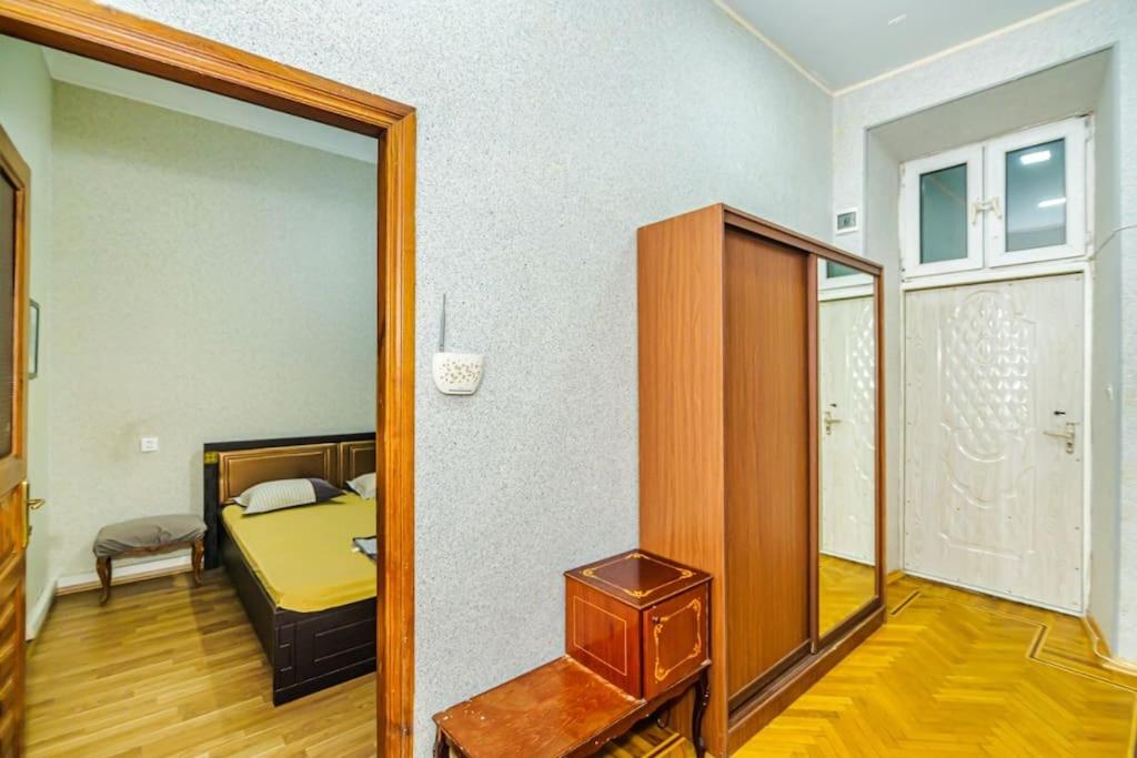 Targovu 3 Room