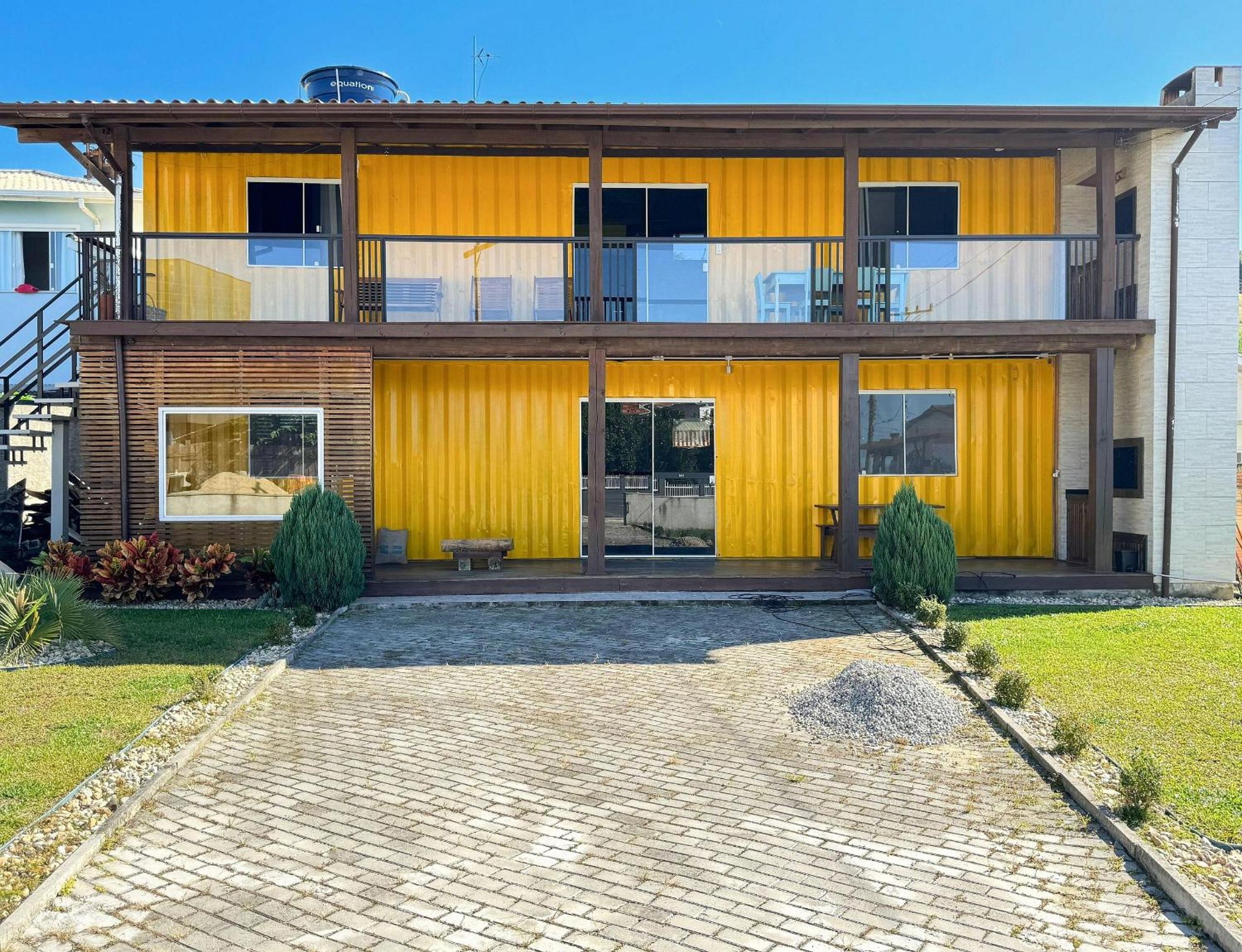 Contêiner Exclusivo - Praia da Gamboa - GAR001