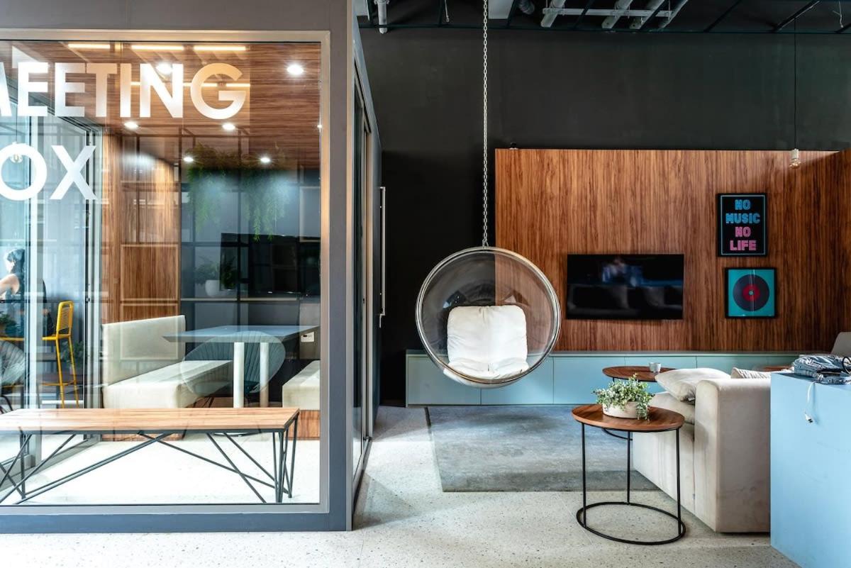 meeting & event spaces