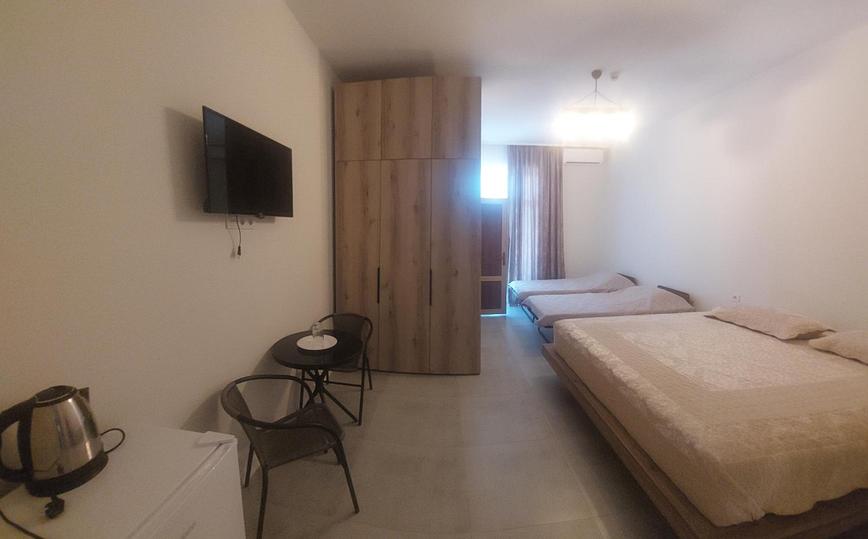 Hotel Barbare