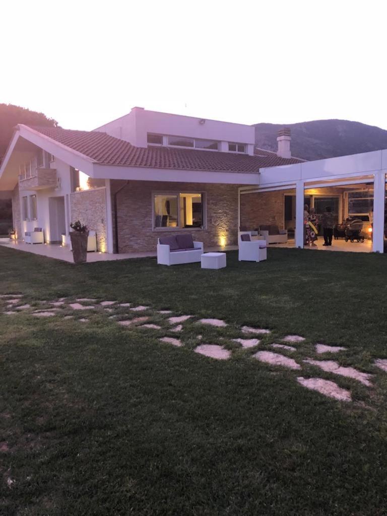 Artemide Resort Spa - Private Villa & Spa Suite