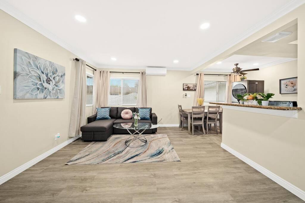 Cozy Hideaway Close To Downtown LA - Property Image 30