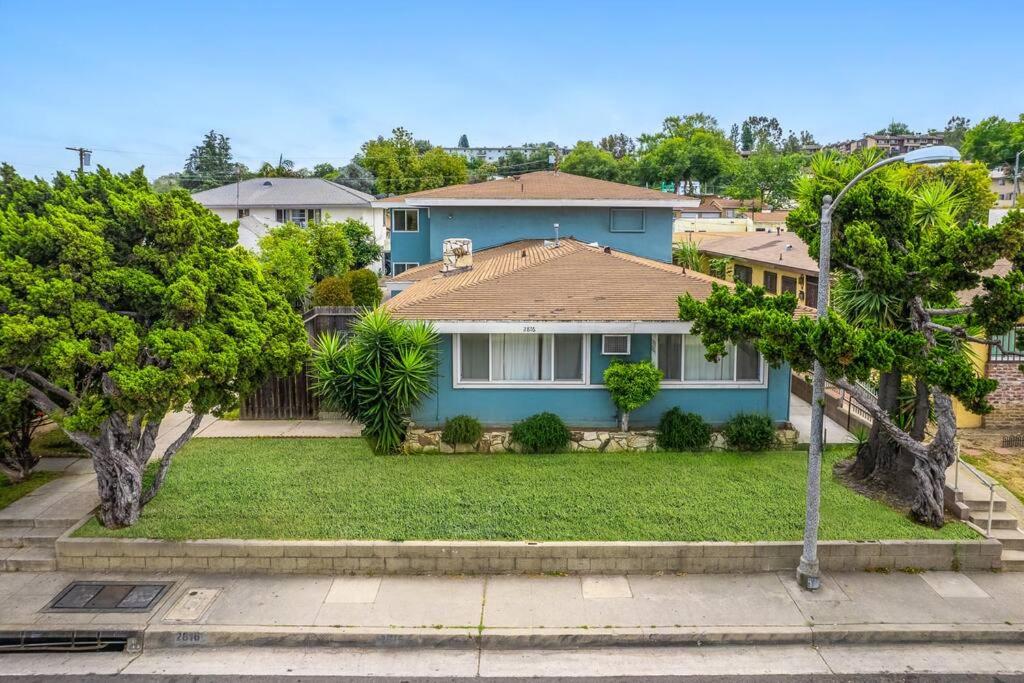 Cozy Hideaway Close To Downtown LA - Property Image 35