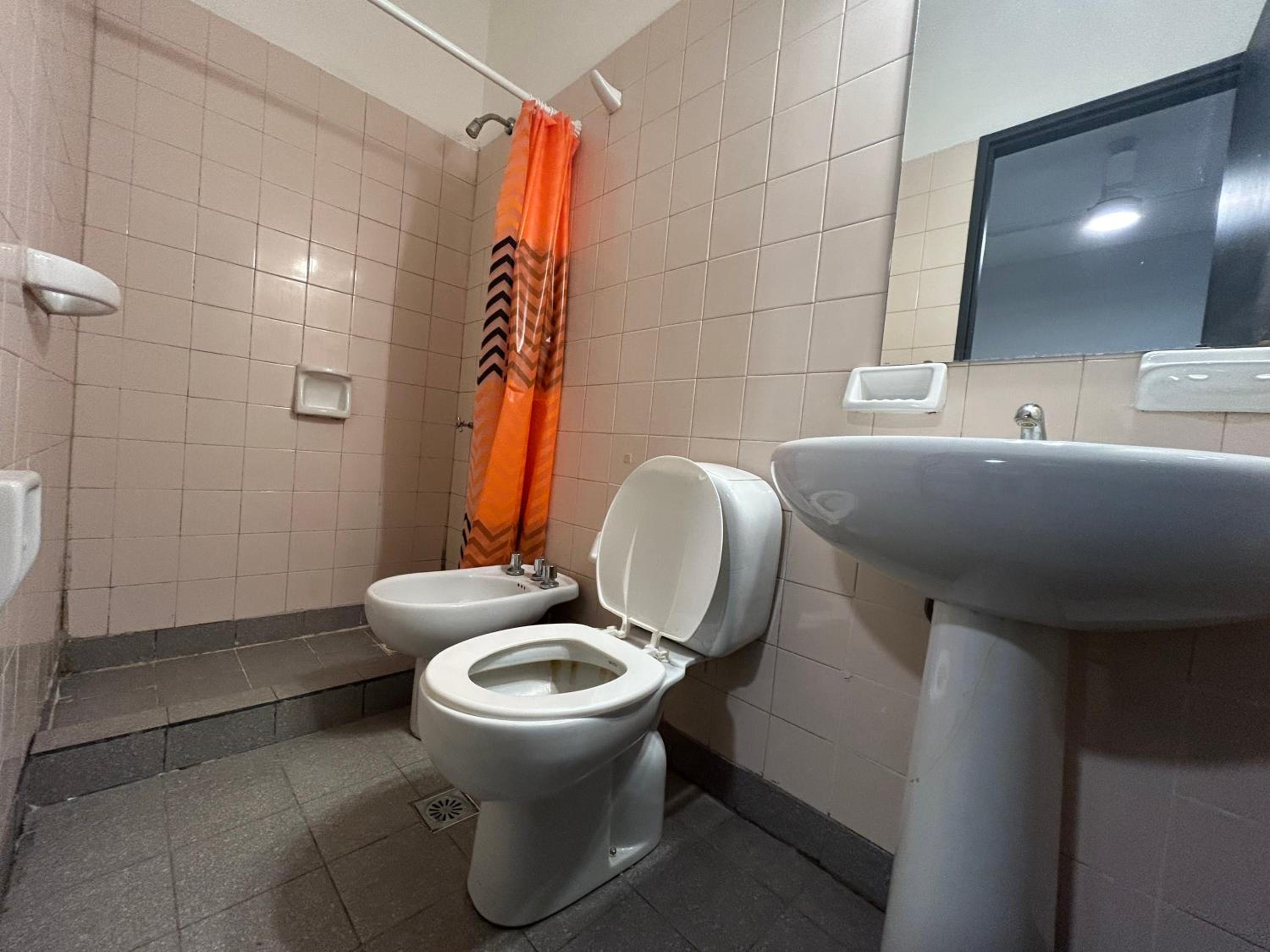 Suites Santa Fe departamento, a 200 mts de facultad y hospitales aledaños