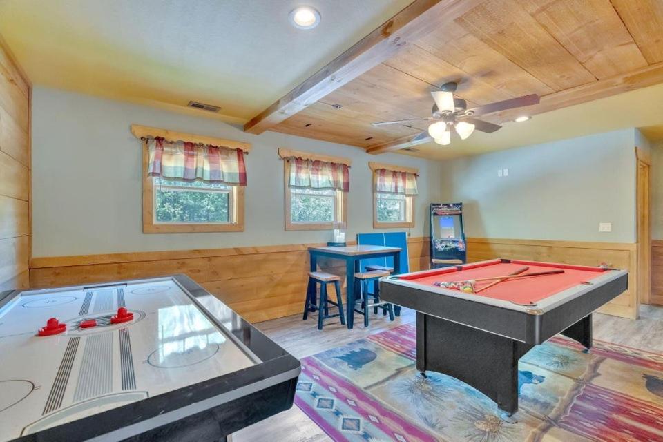 Splash Mountain Lodge by Eden Crest view 4
