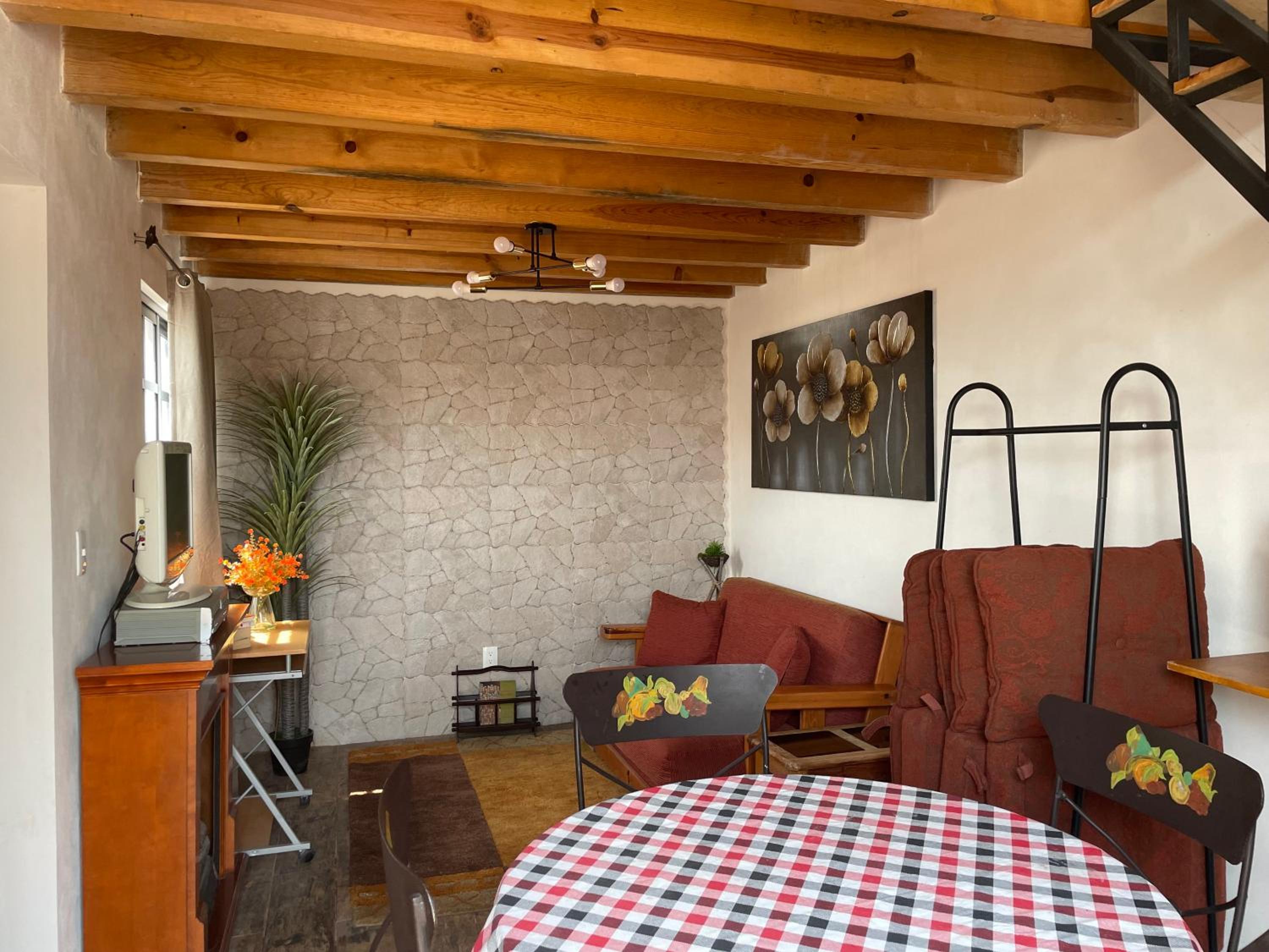 Penthouse Rústico en Metepec con jacuzzi exterior view 3