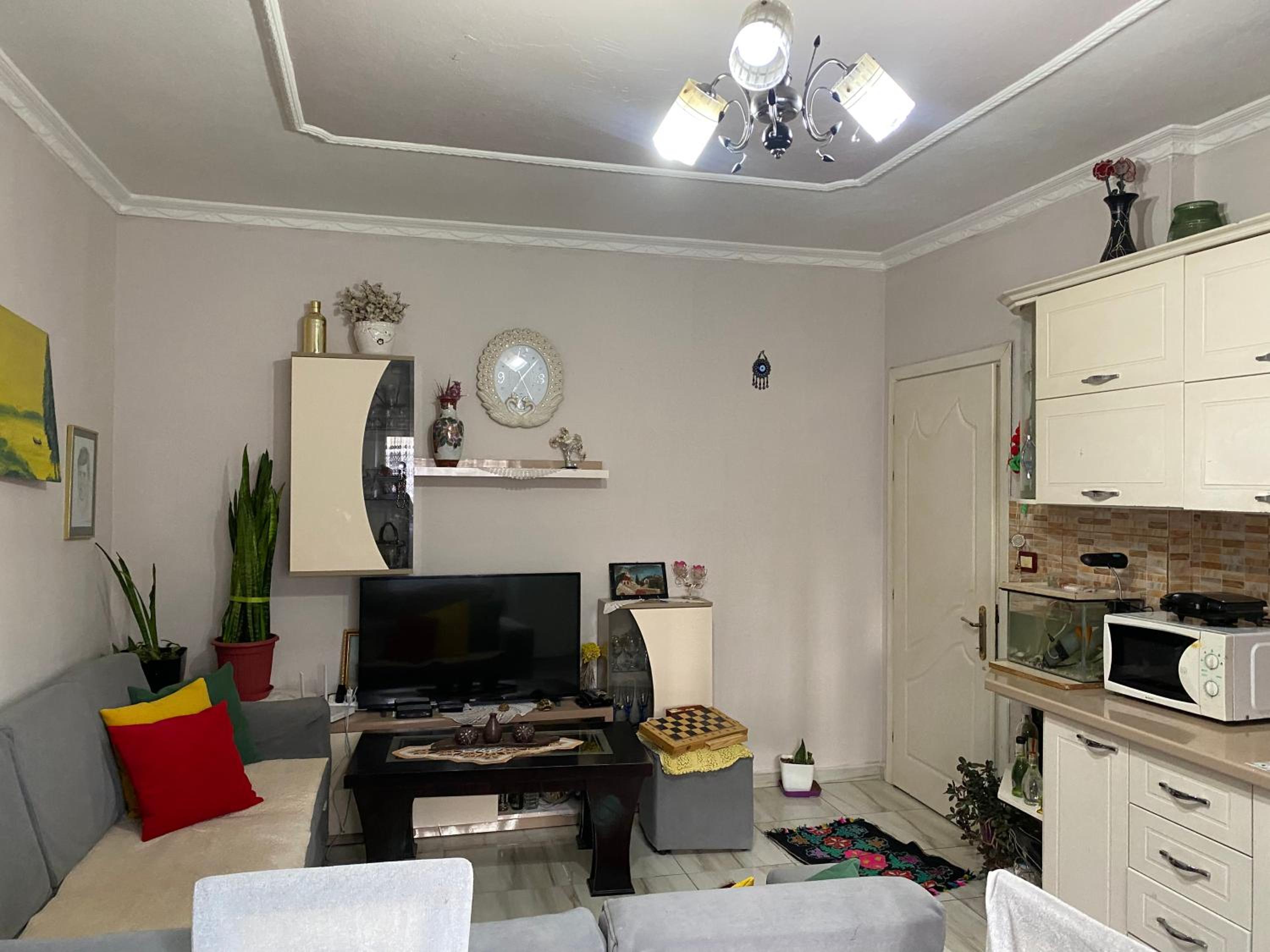 Apartament Karafili