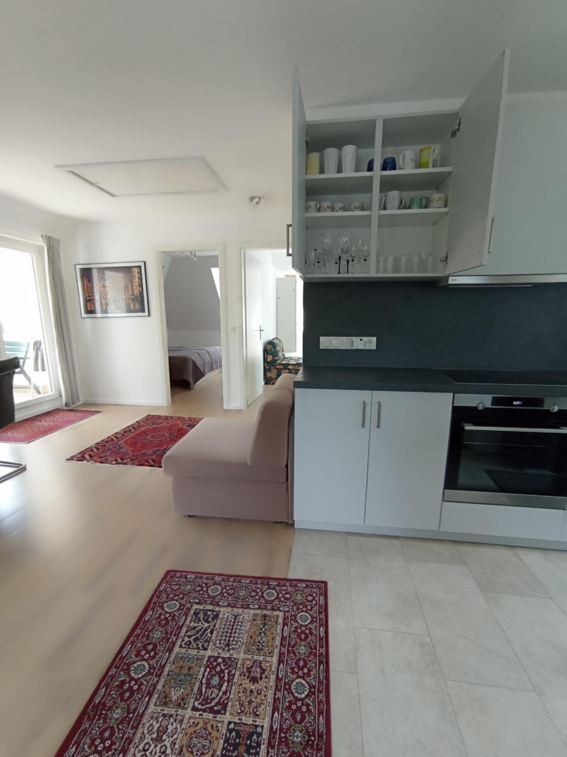 Peaceful Apartment-3 Zi, Loggia & Garden in Blankenese