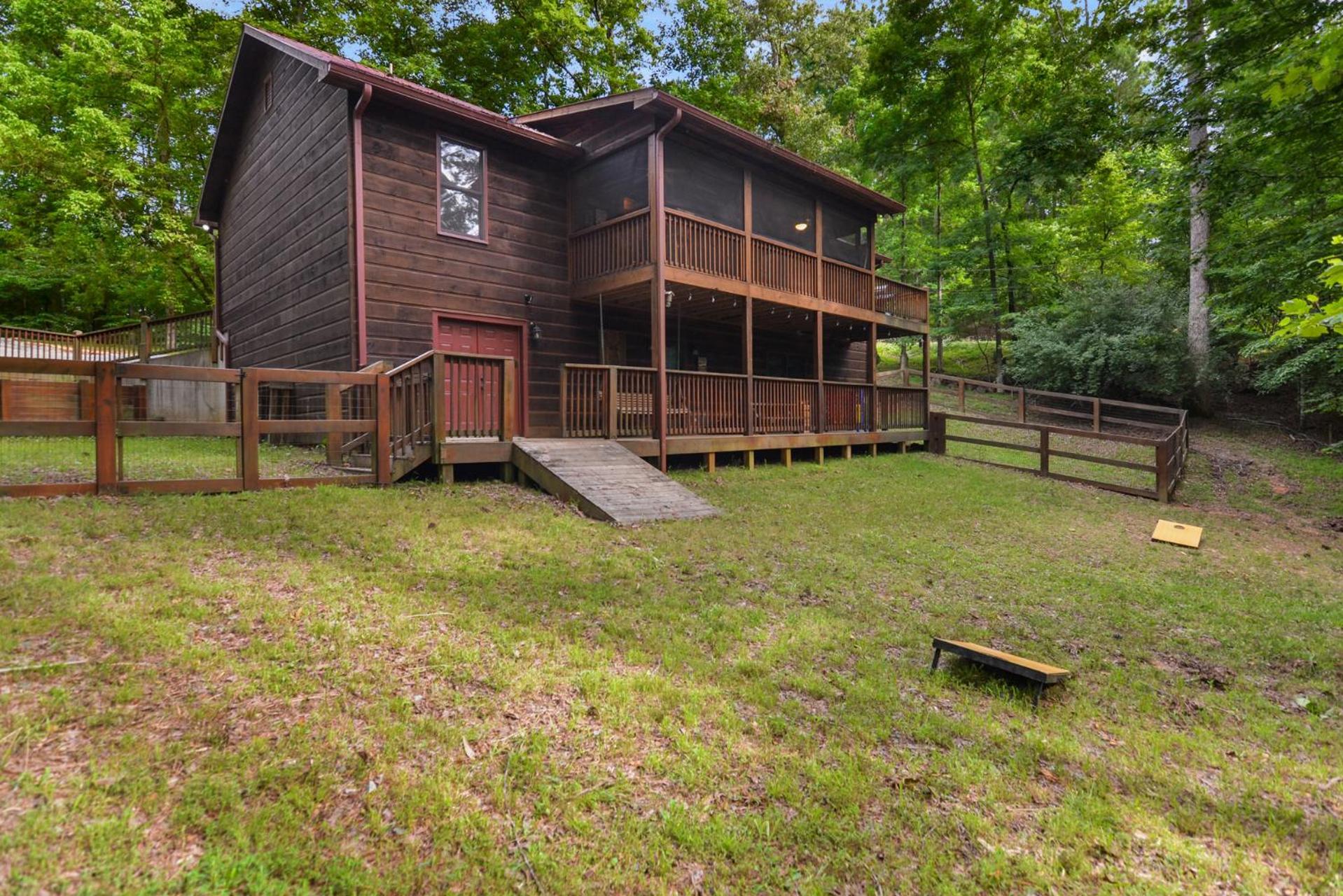 Large Cabin to Enjoy in Coosawattee River Resort view 2