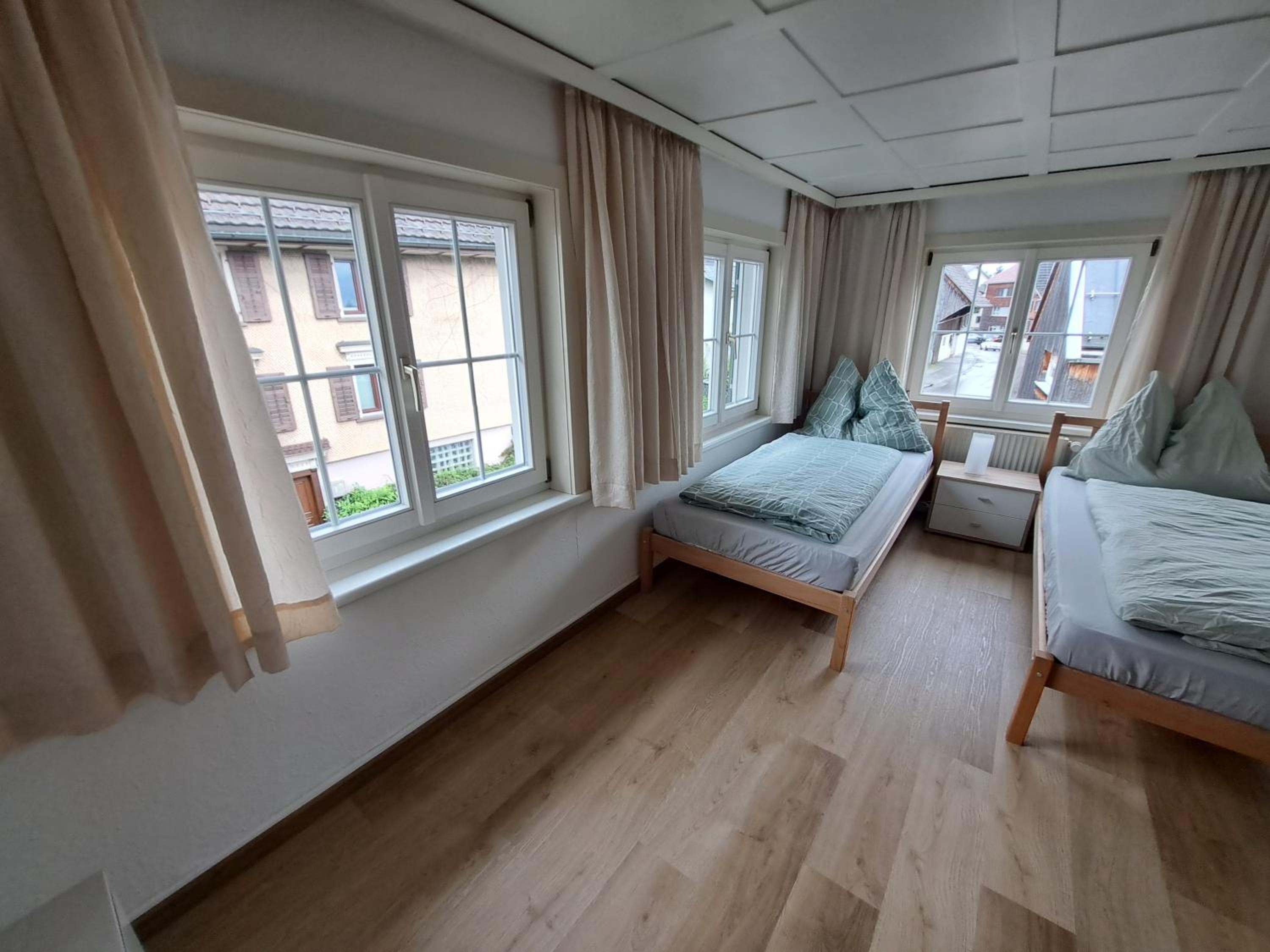 ZADRA Home