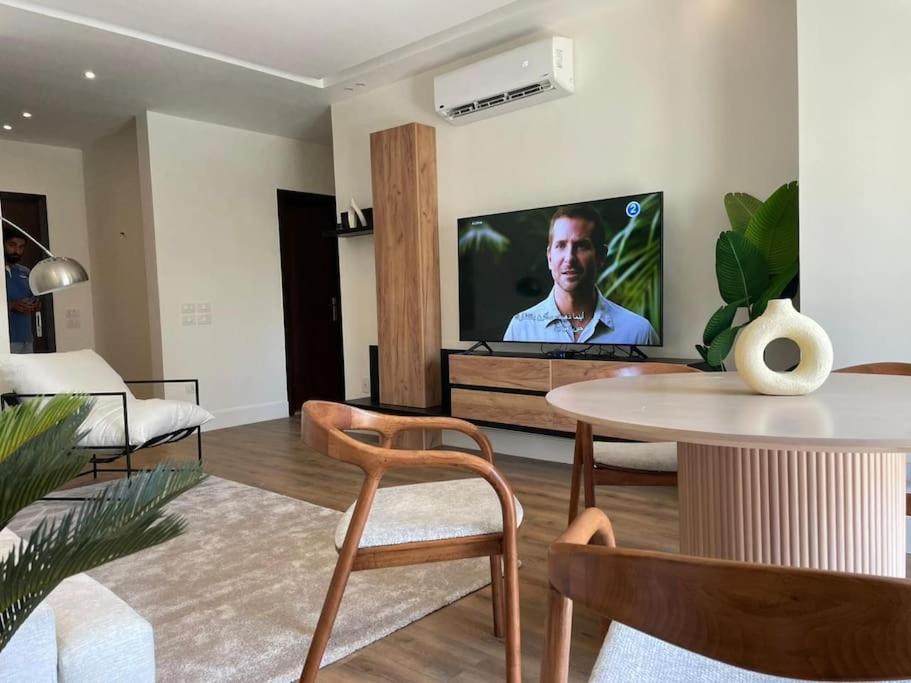 Apartment 2 Bedroom In Villette Sodic view 2
