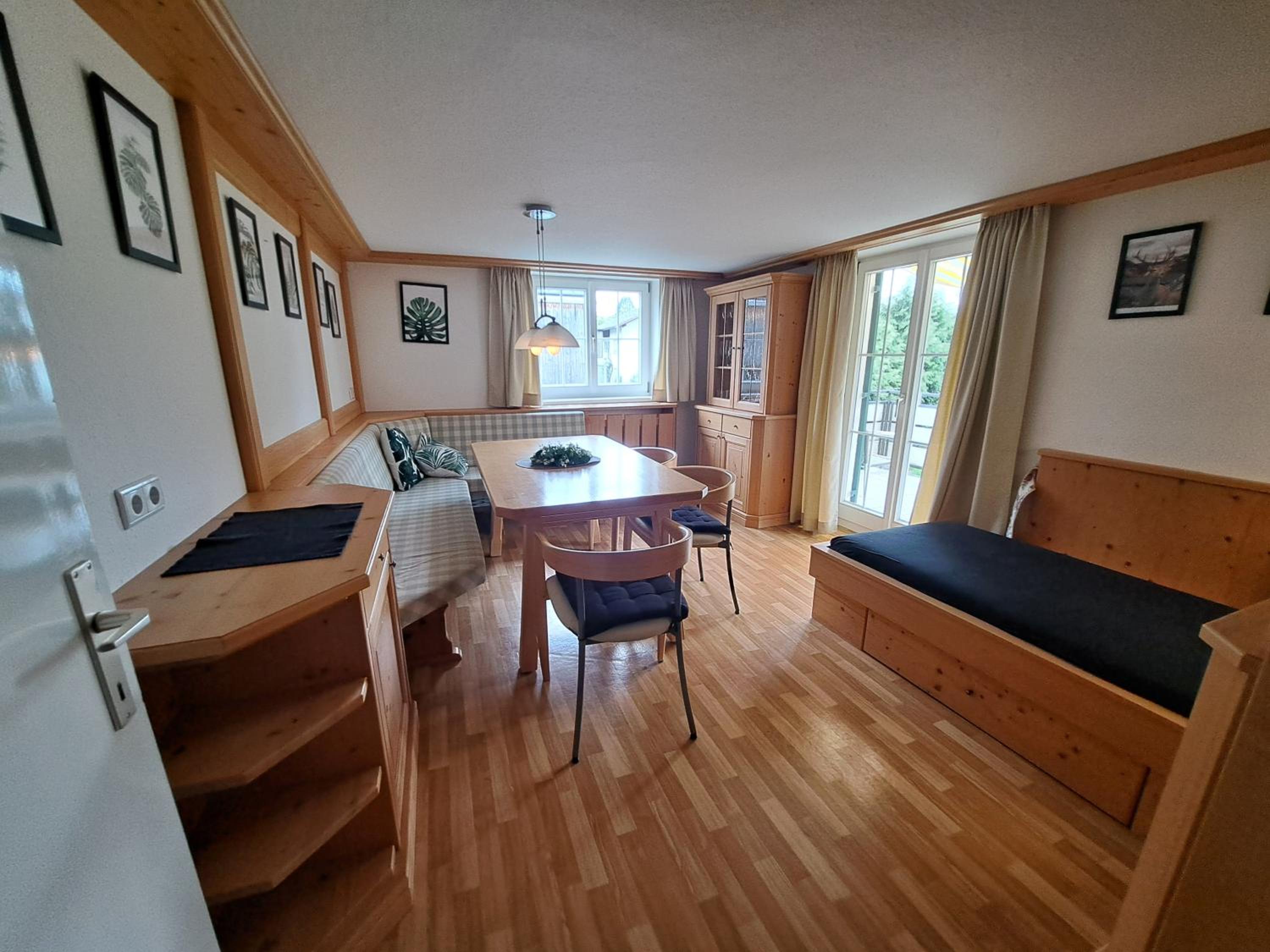 ZADRA Home