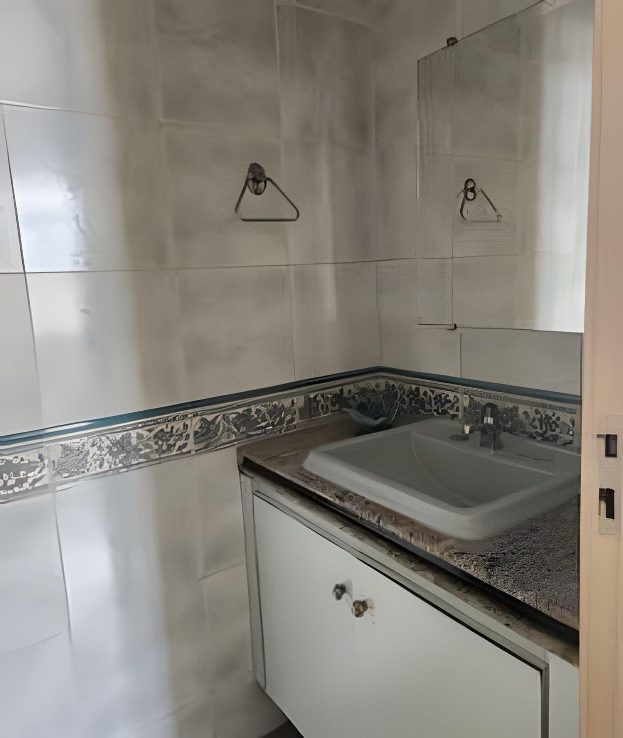 Casa no Santa Efigênia 5 quartos sendo 3 Suítes