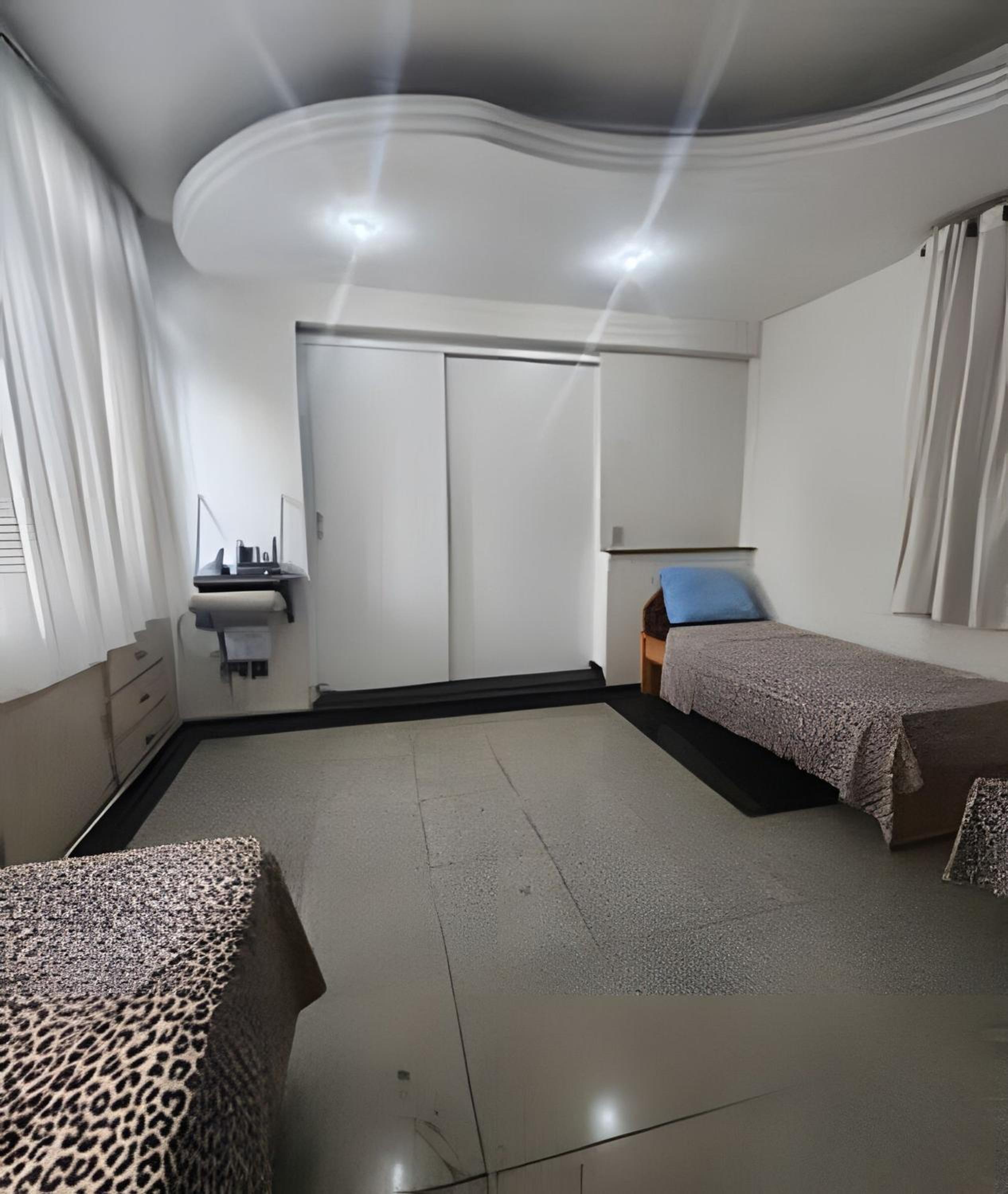 Casa no Santa Efigênia 5 quartos sendo 3 Suítes