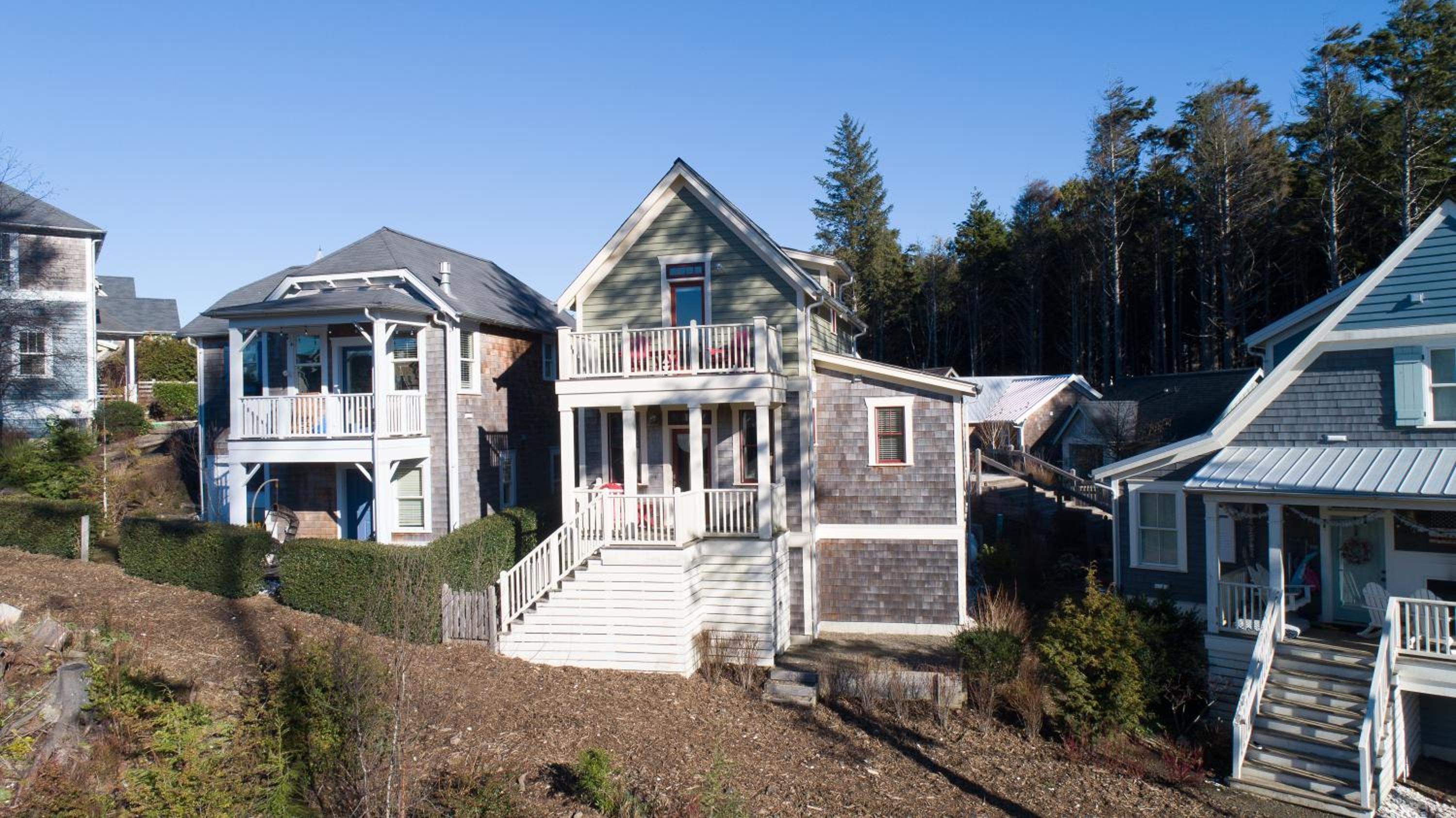 Thistlewood Cottage by Seabrook Hospitality view 3